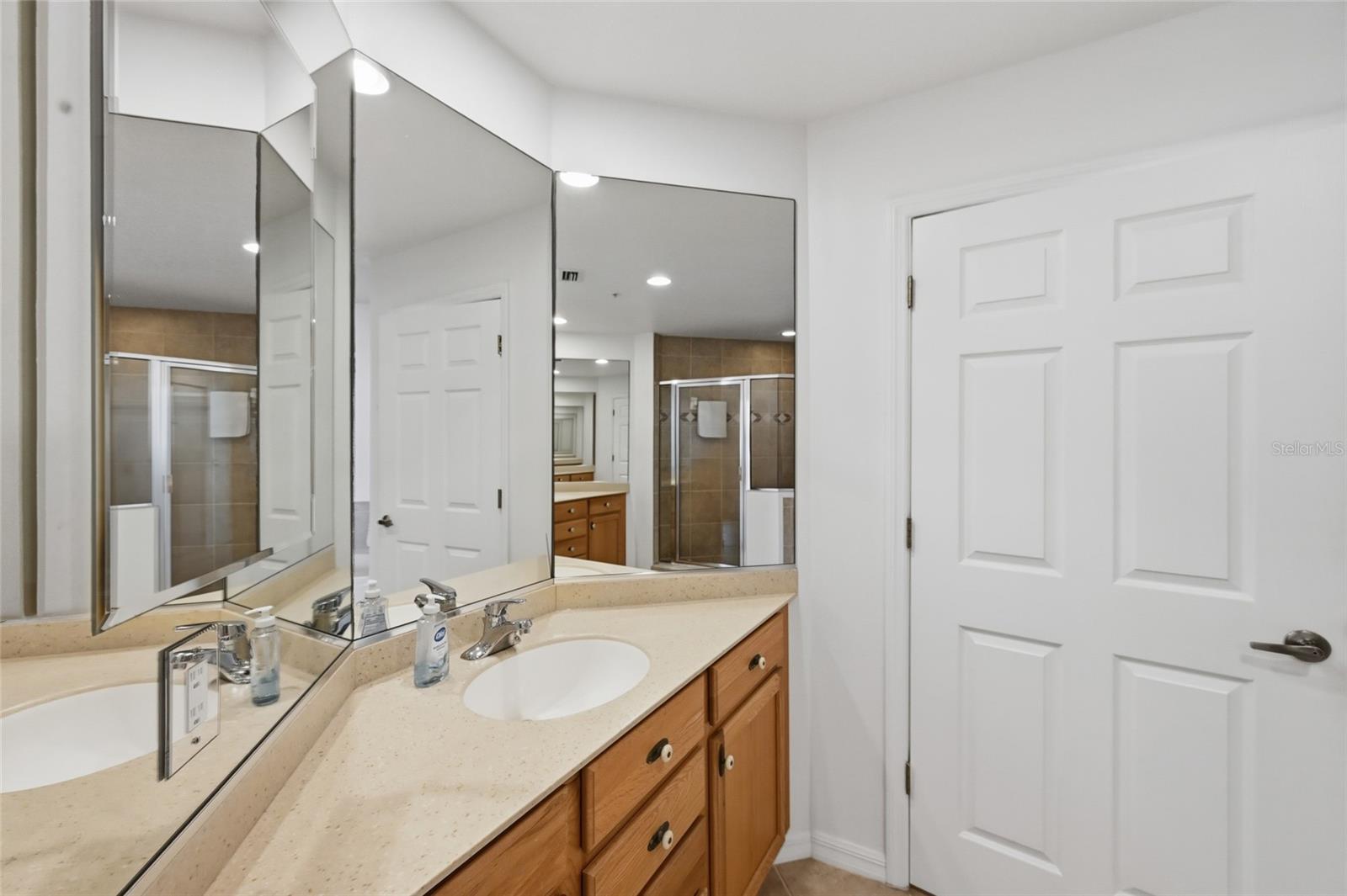 Image 79 of 87 For 13113 Gasparilla Road 503