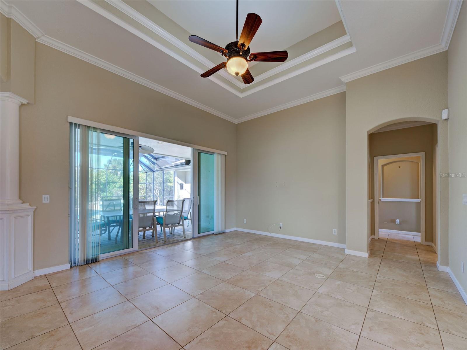 Image 12 of 67 For 45 Tee View Road