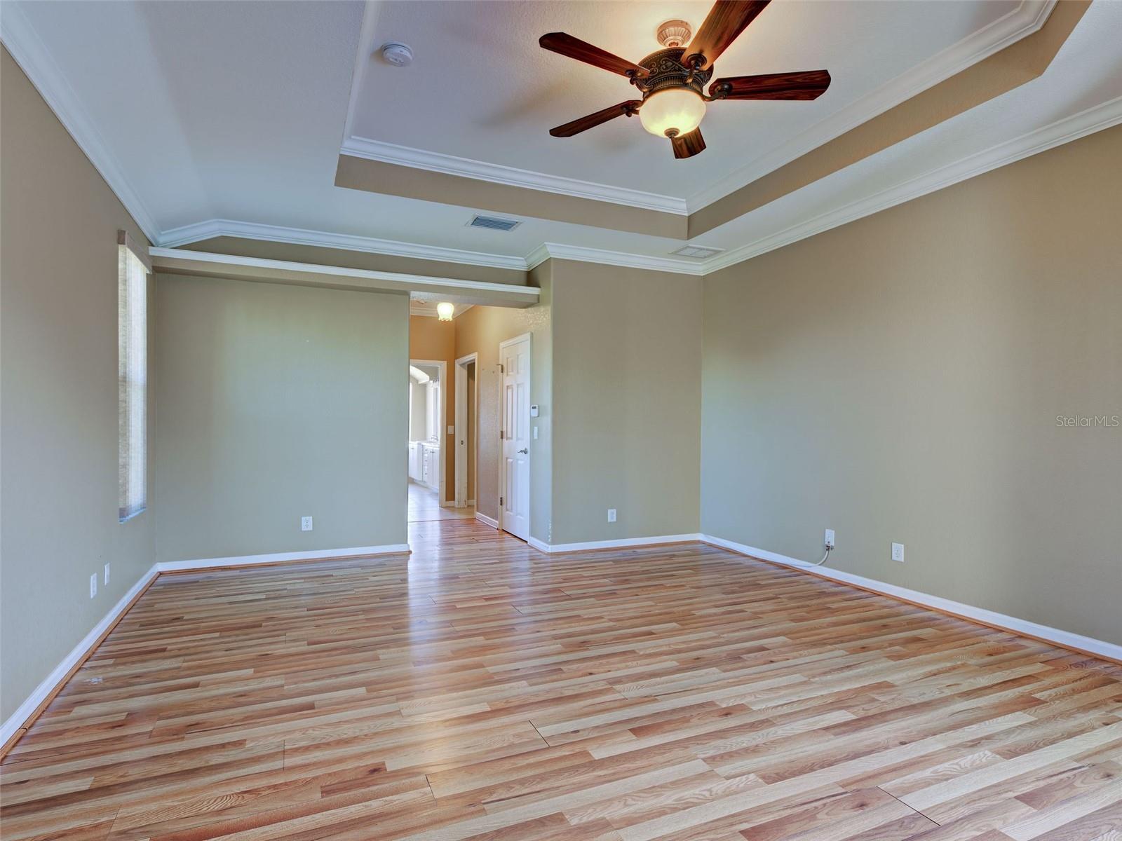 Image 16 of 67 For 45 Tee View Road