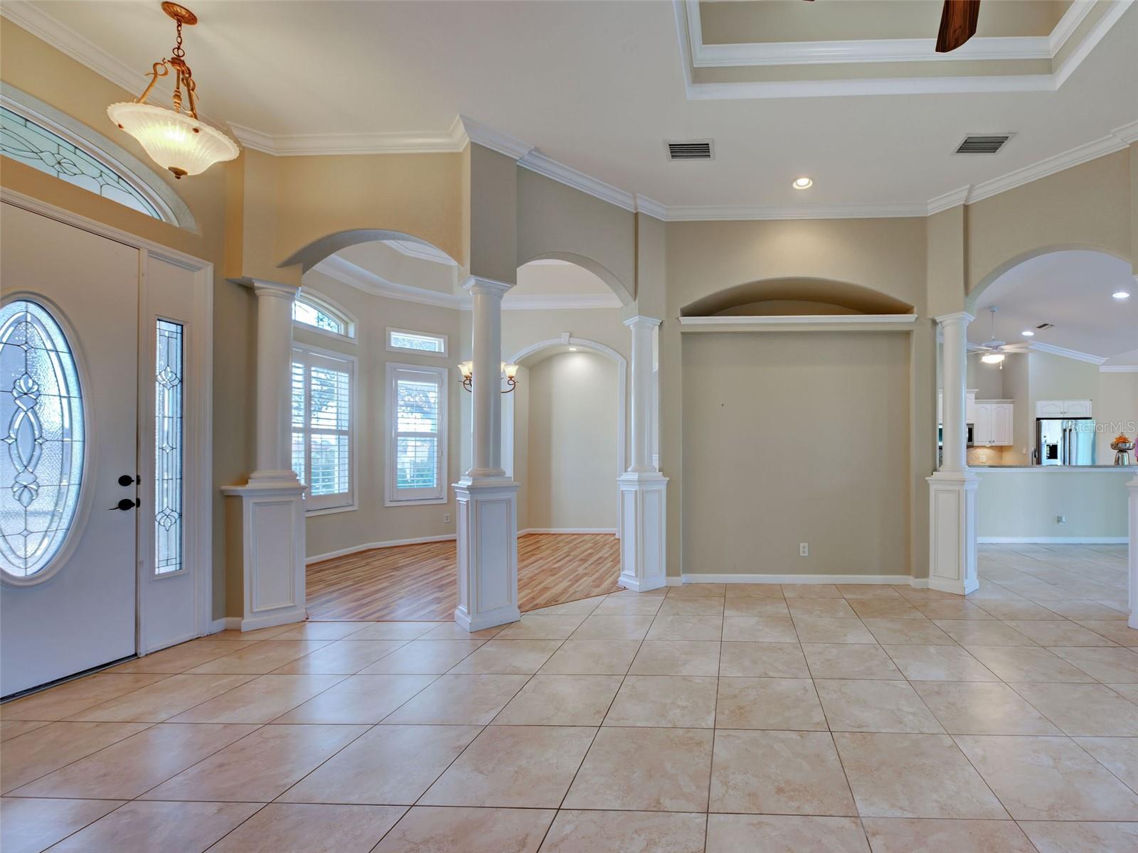 Image 7 of 67 For 45 Tee View Road