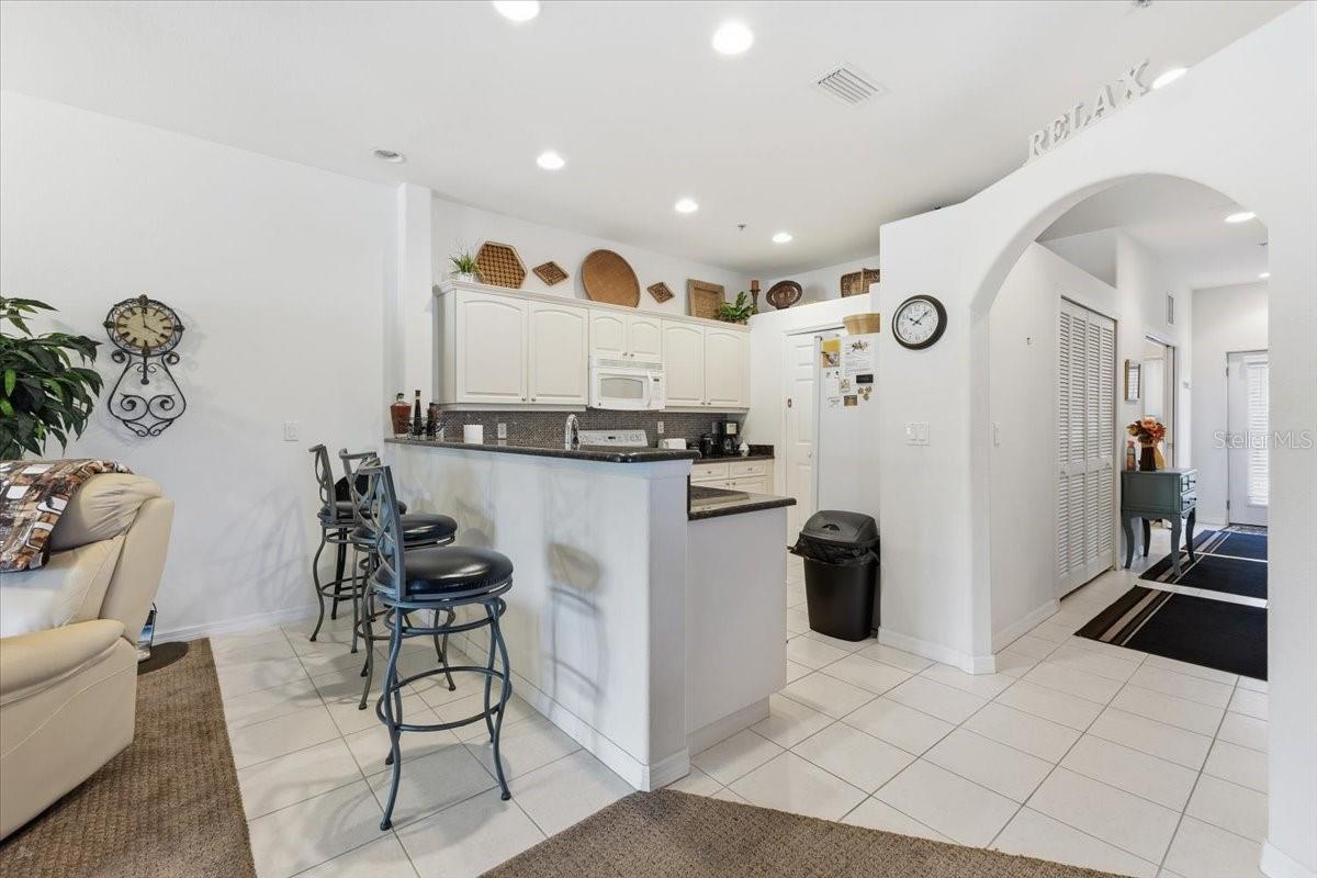 Image 17 of 49 For 102 Natures Way  2101