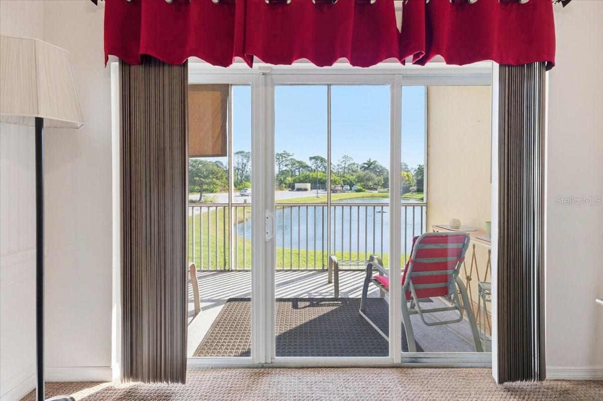 Image 23 of 49 For 102 Natures Way  2101