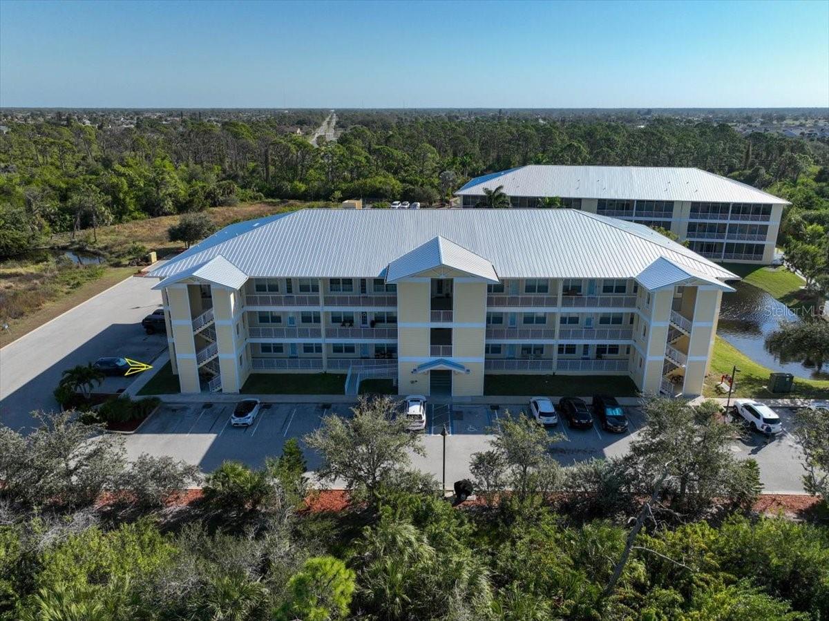 Image 42 of 49 For 102 Natures Way  2101