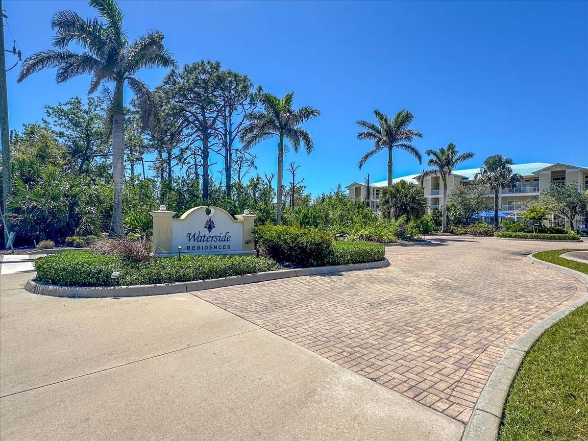 Image 46 of 49 For 102 Natures Way  2101