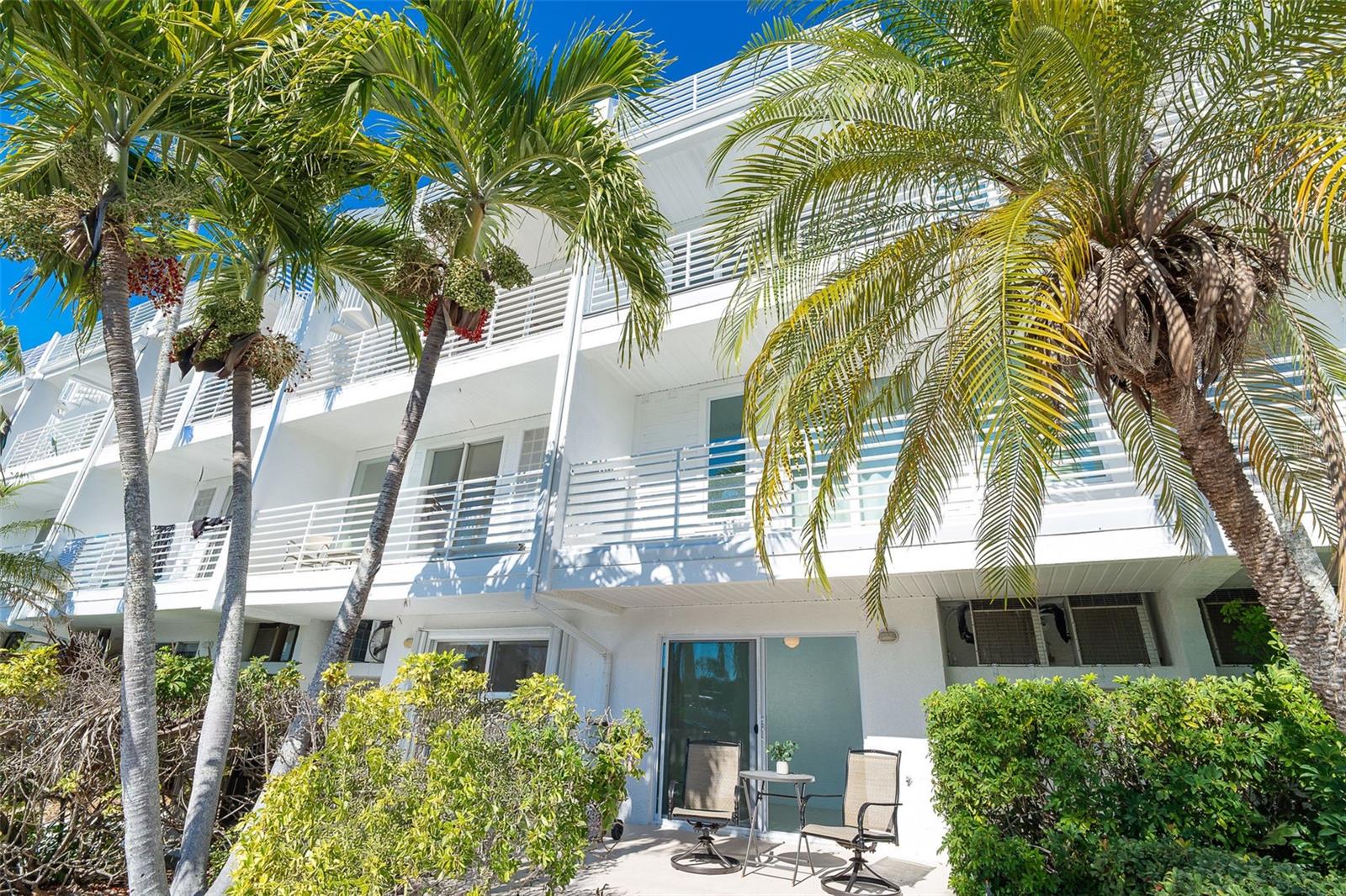 Image 2 of 55 For 8226 Harborside Circle