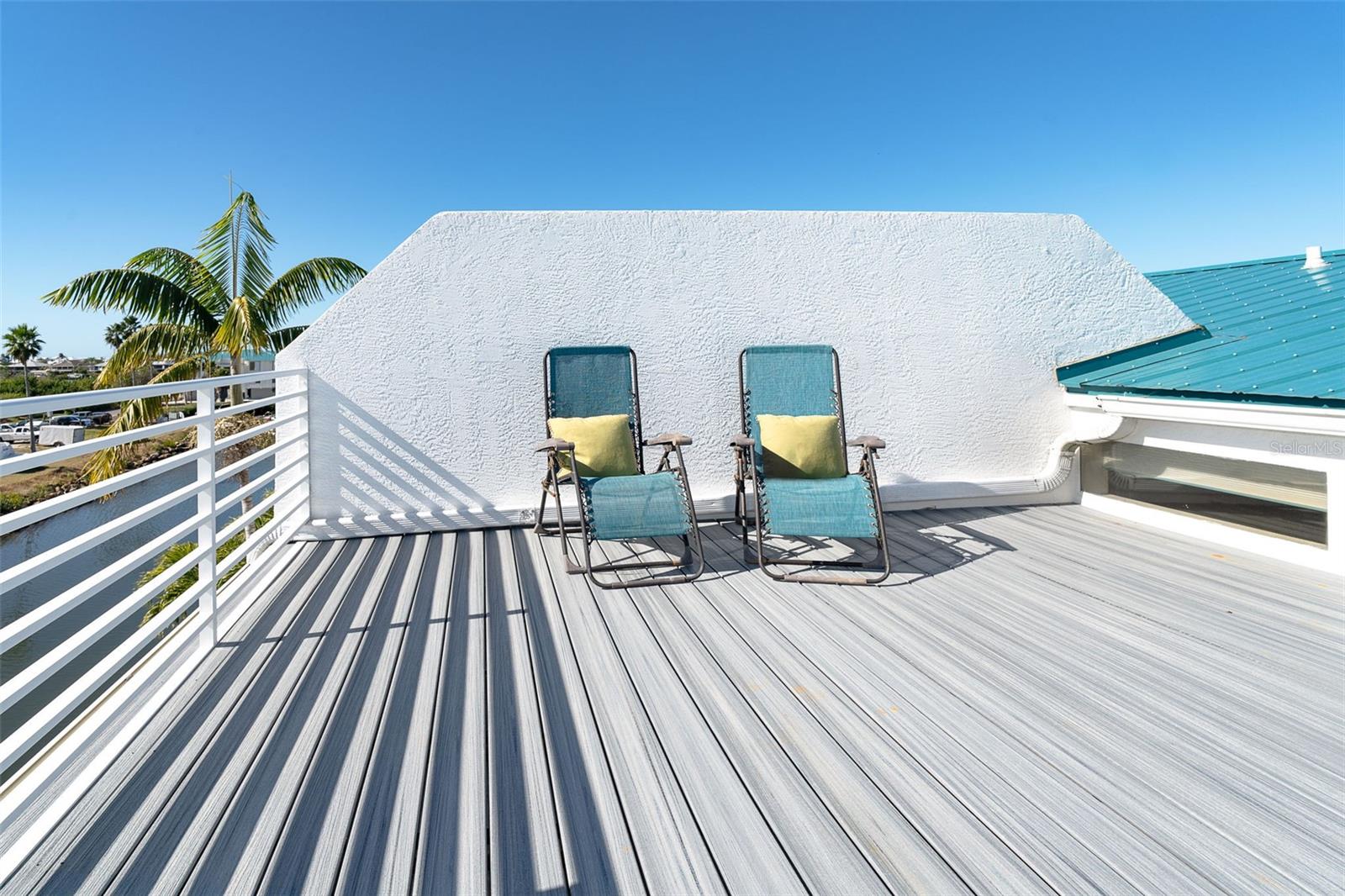 Image 23 of 55 For 8226 Harborside Circle