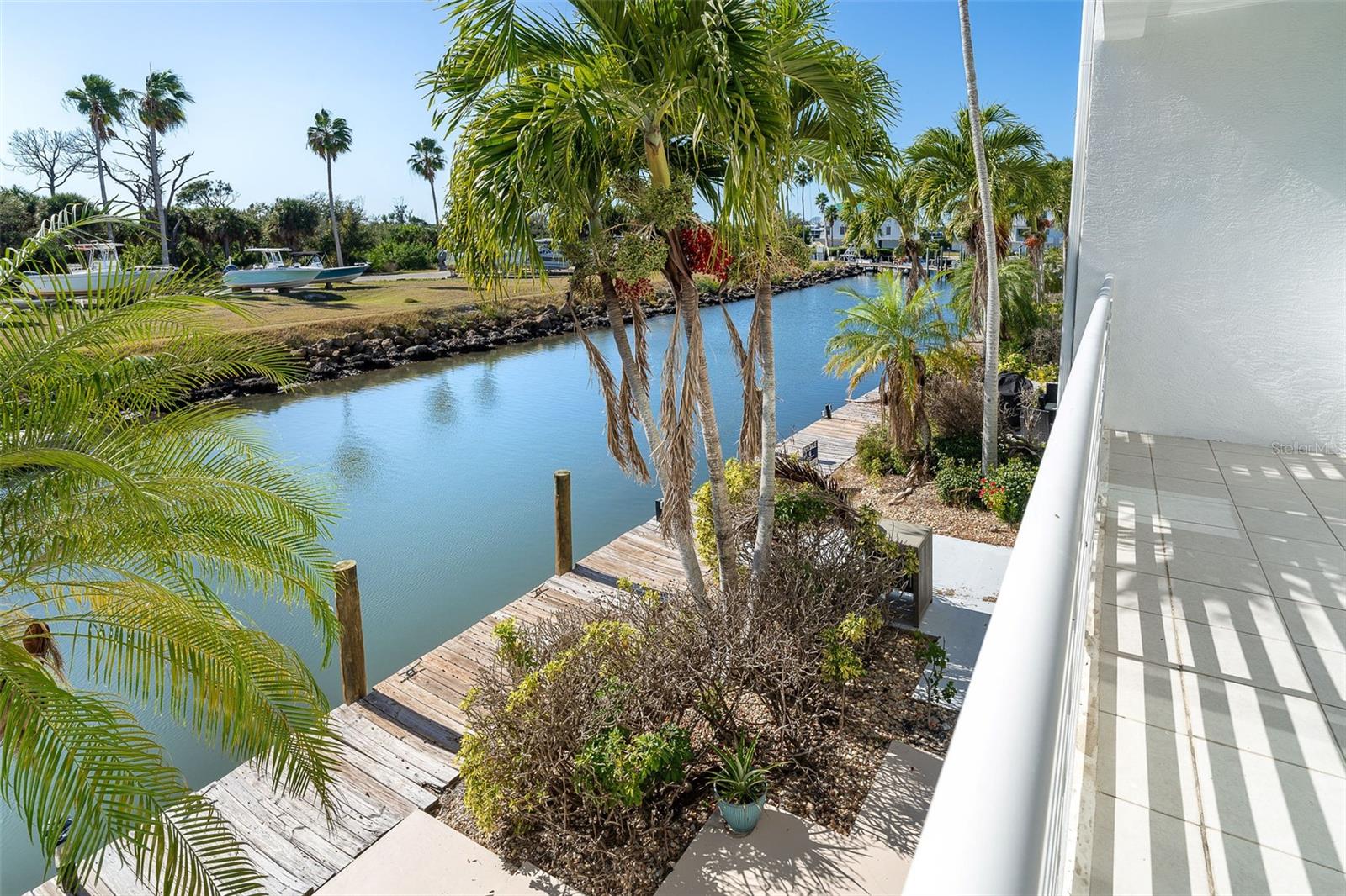 Image 33 of 55 For 8226 Harborside Circle