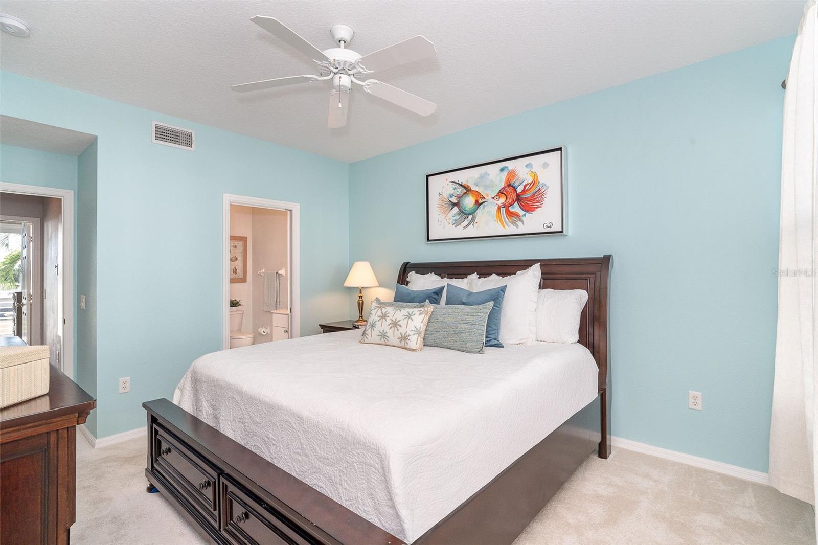 Image 36 of 55 For 8226 Harborside Circle