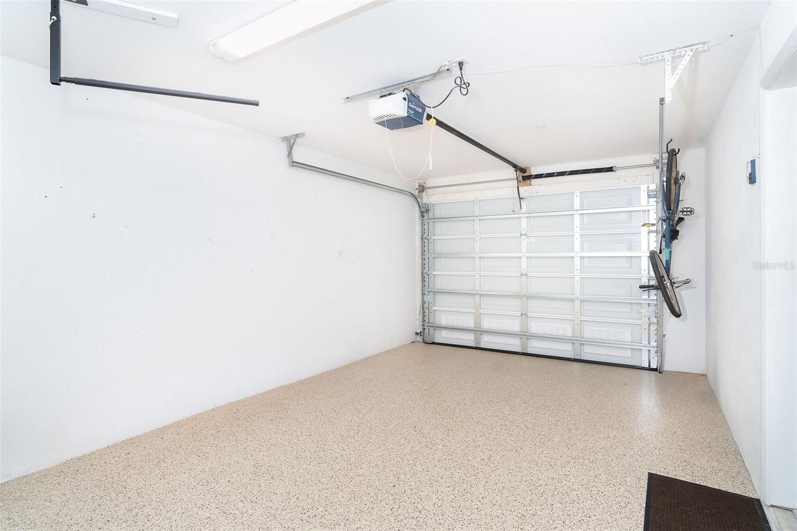 Image 37 of 55 For 8226 Harborside Circle