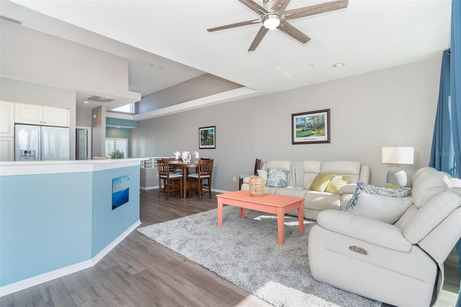 Image 7 of 55 For 8226 Harborside Circle