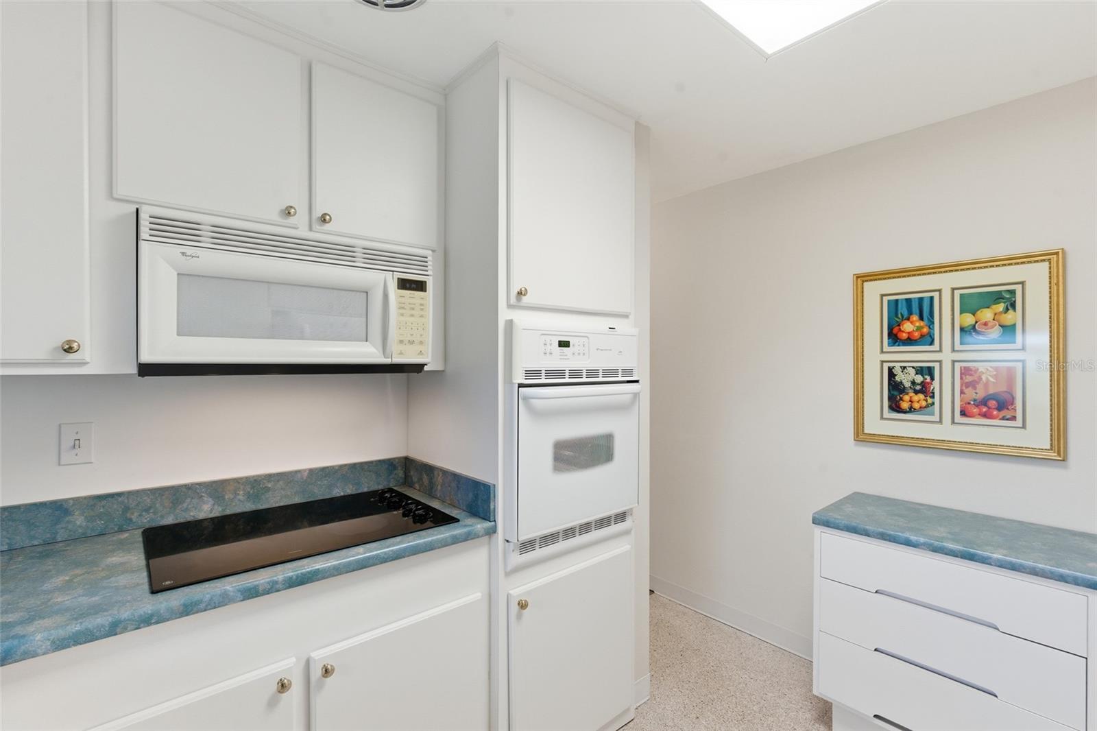 Image 16 of 48 For 2050 Oyster Creek Drive