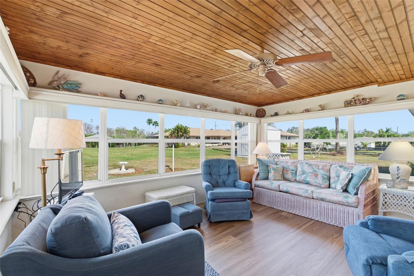 Image 31 of 48 For 2050 Oyster Creek Drive