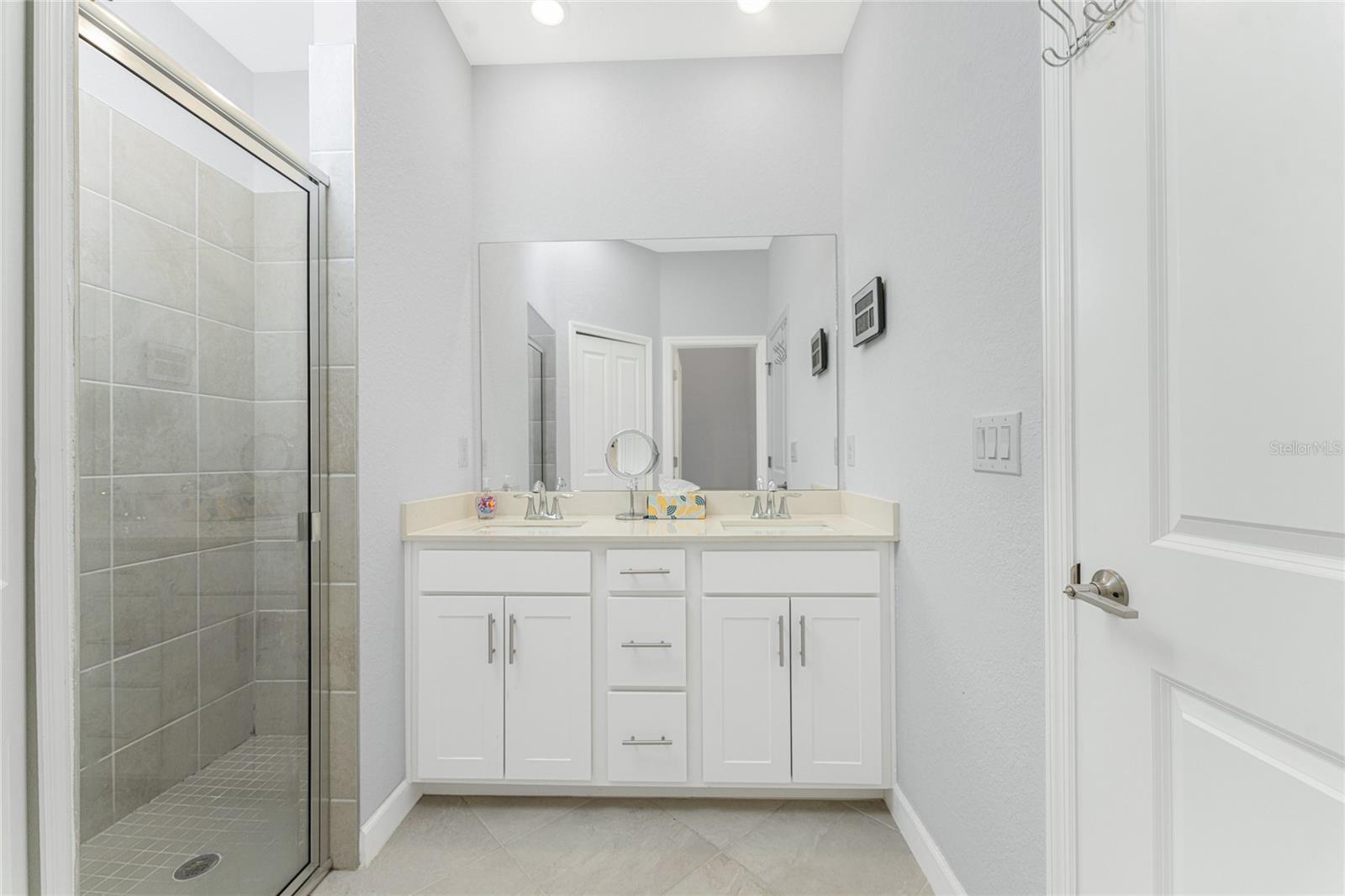 Image 21 of 40 For 8788 Saint Kitts Circle