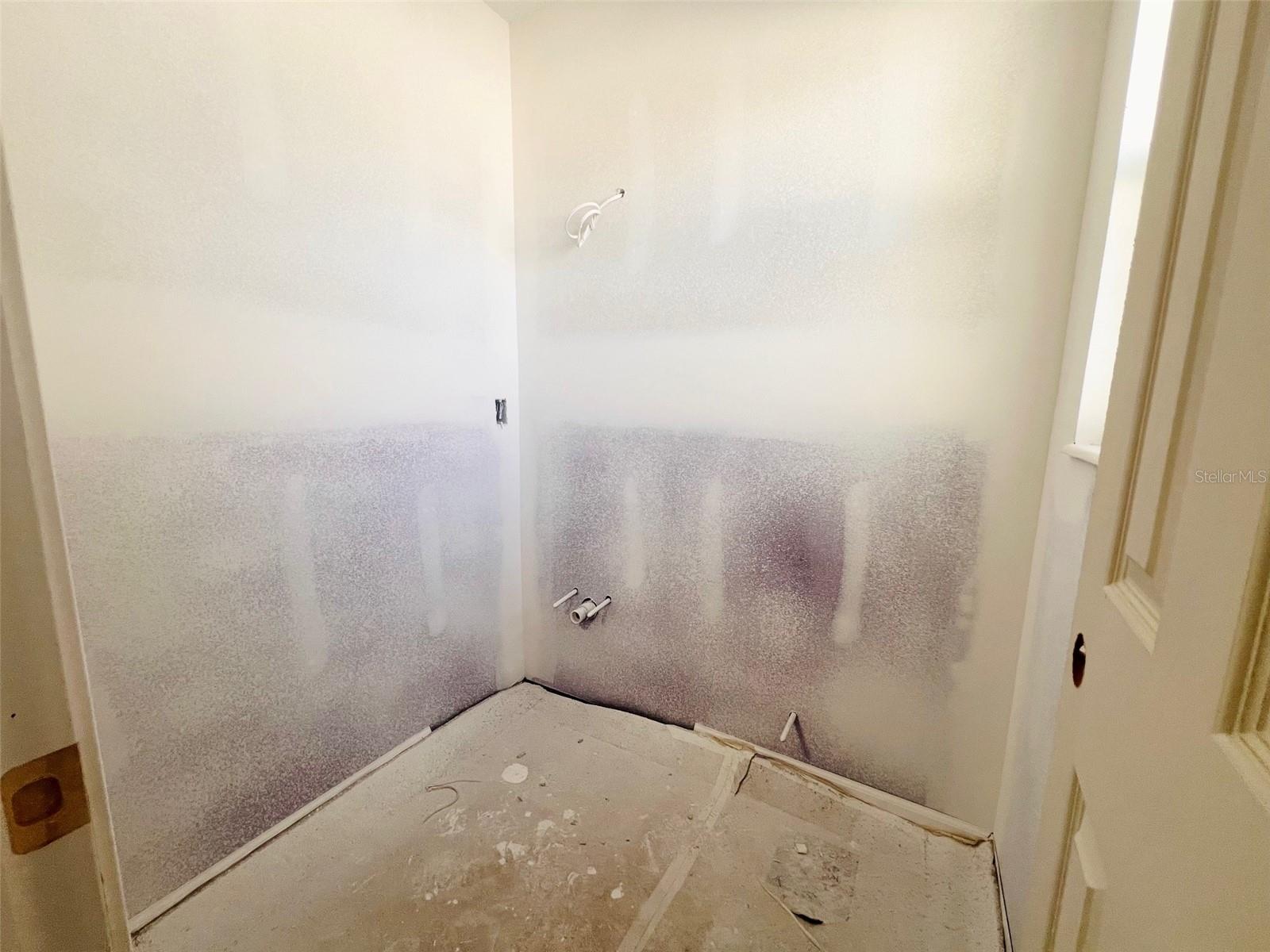 Image 10 of 27 For 1977 Beach Road 21