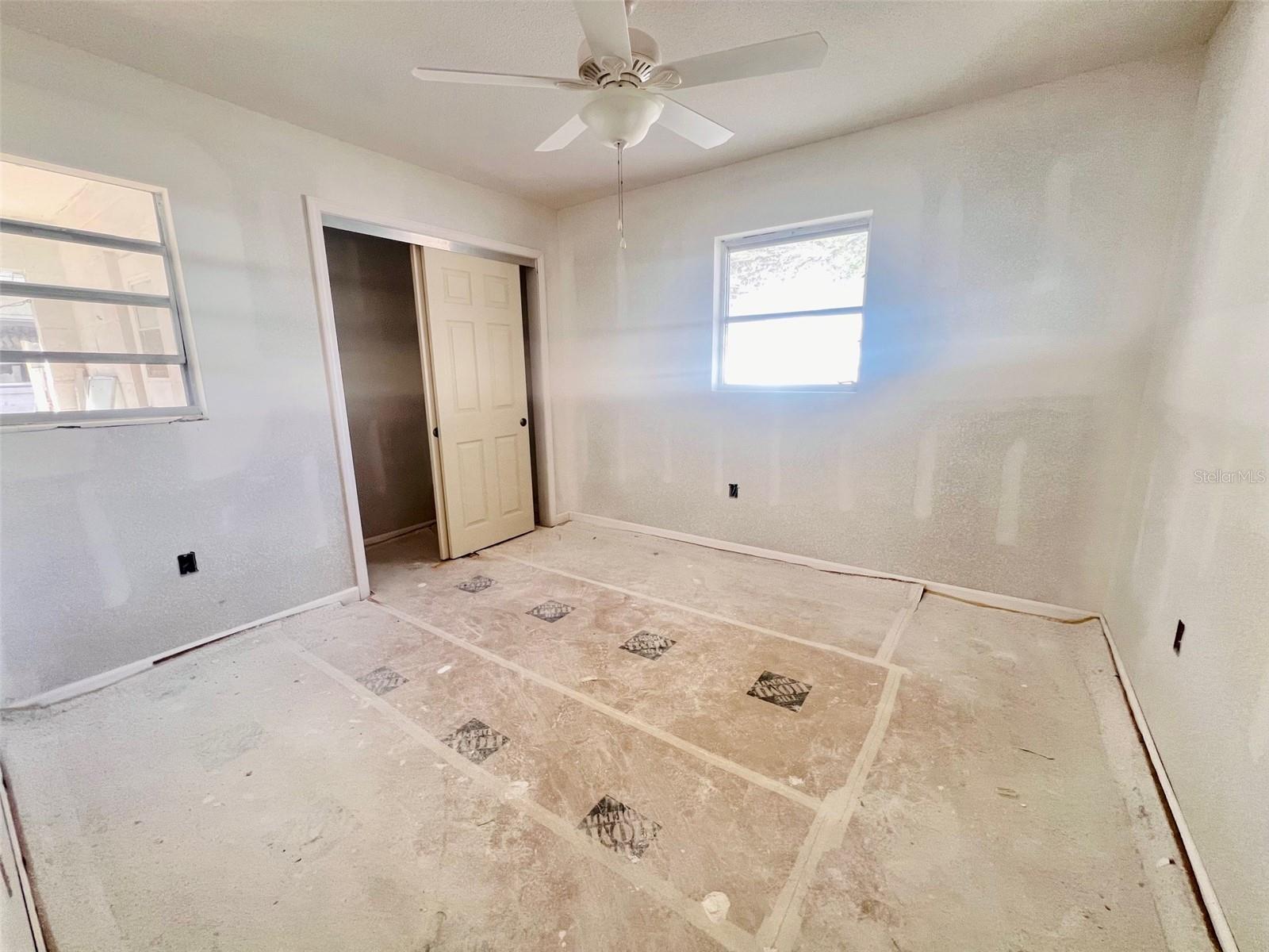 Image 11 of 27 For 1977 Beach Road 21