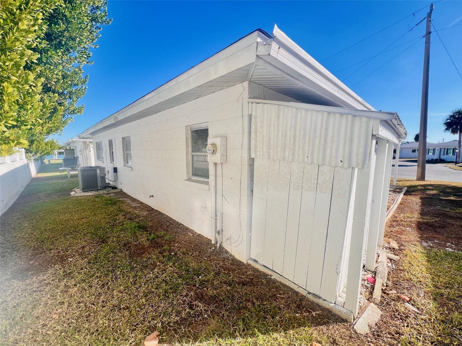 Image 15 of 27 For 1977 Beach Road 21