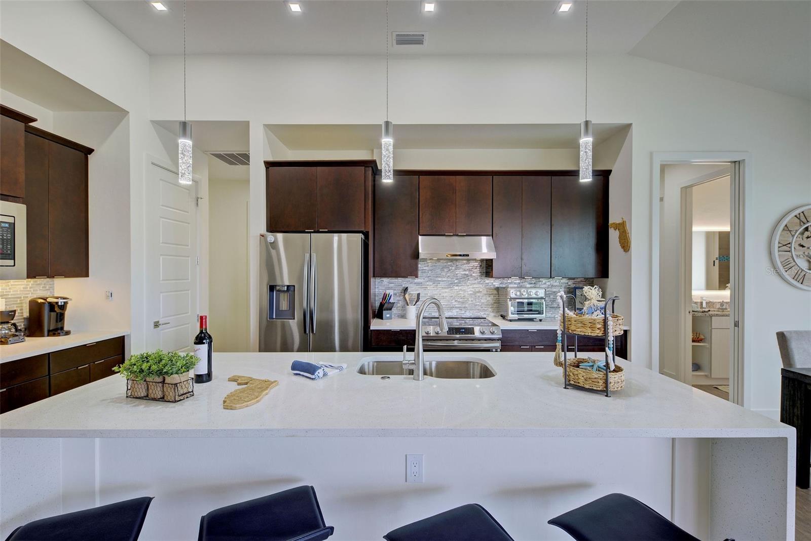 Image 29 of 55 For 19 Windward Road