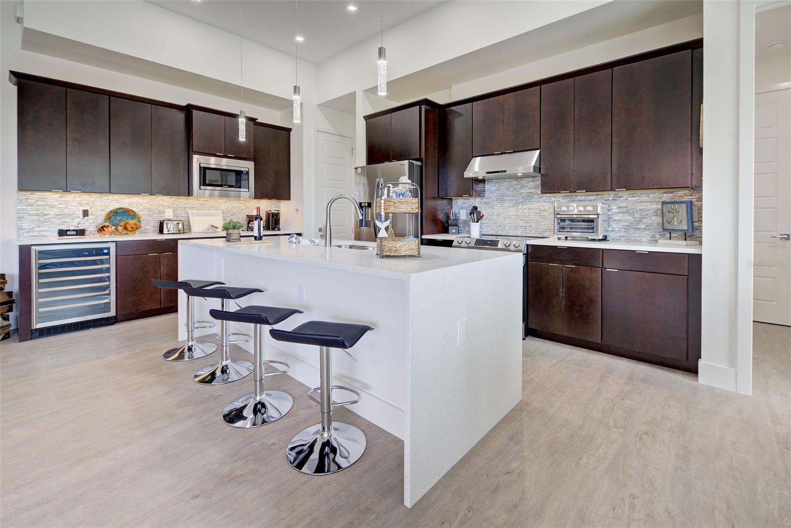 Image 31 of 55 For 19 Windward Road