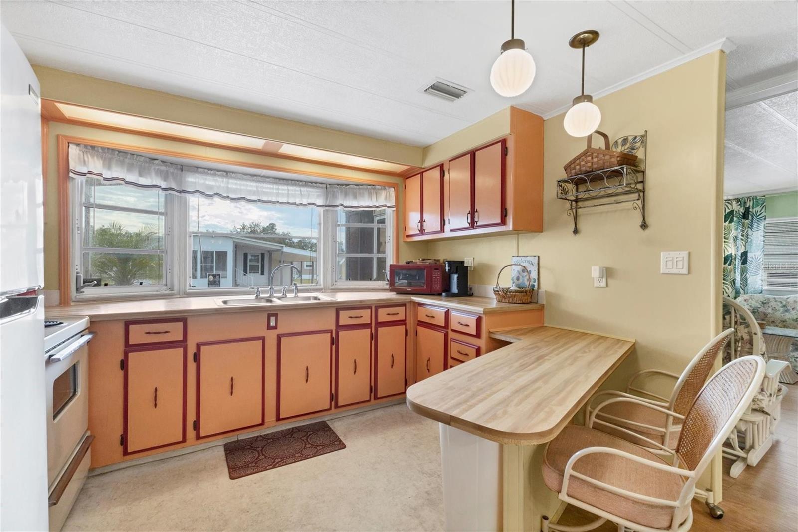 Image 12 of 35 For 24 Easter Island Circle