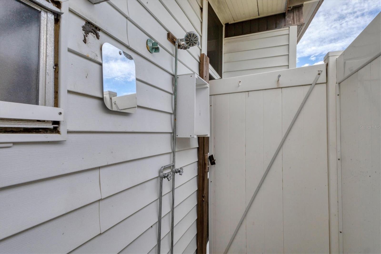 Image 27 of 35 For 24 Easter Island Circle