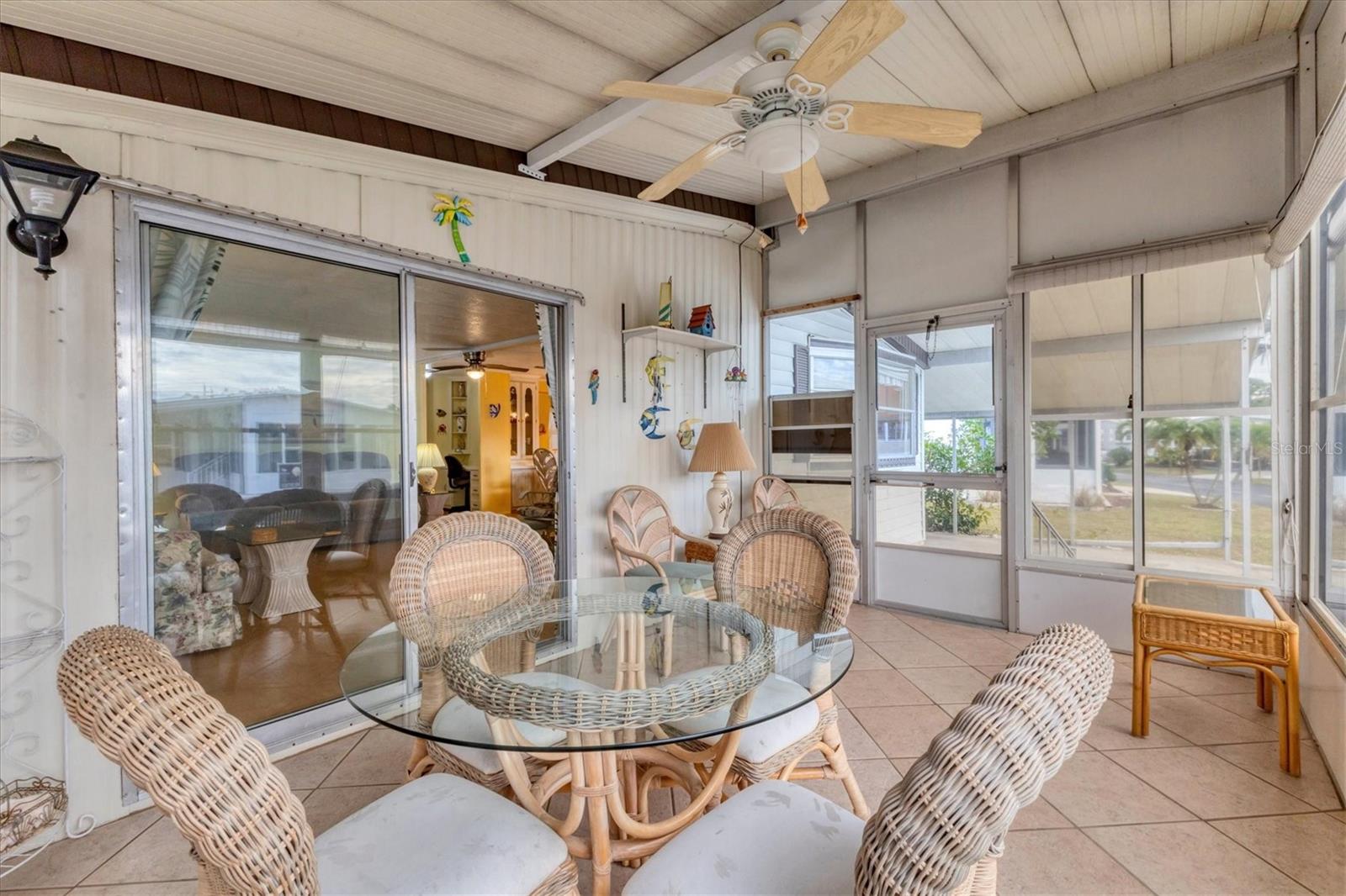 Image 5 of 35 For 24 Easter Island Circle