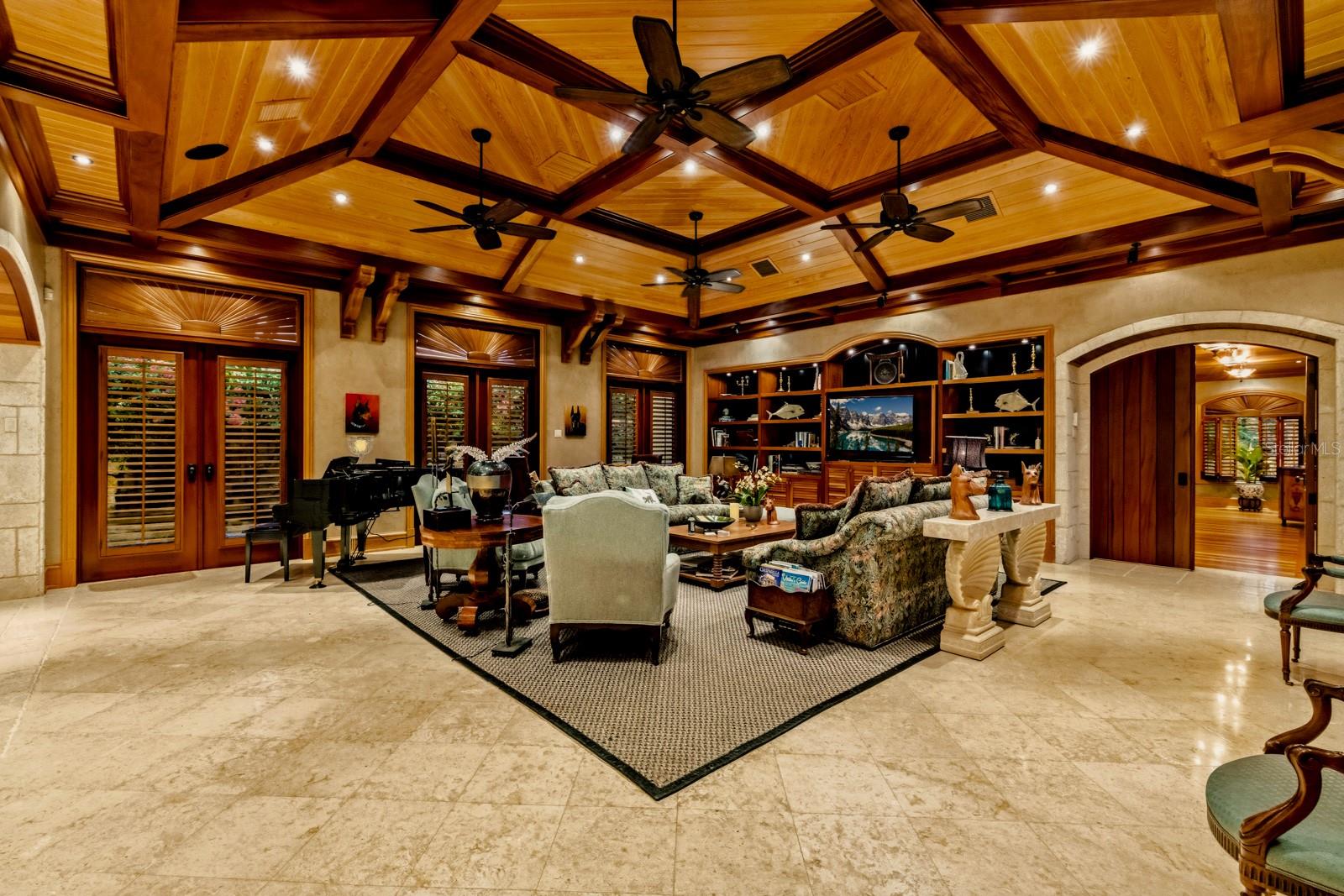 Image 18 of 57 For 1000 Railroad Avenue