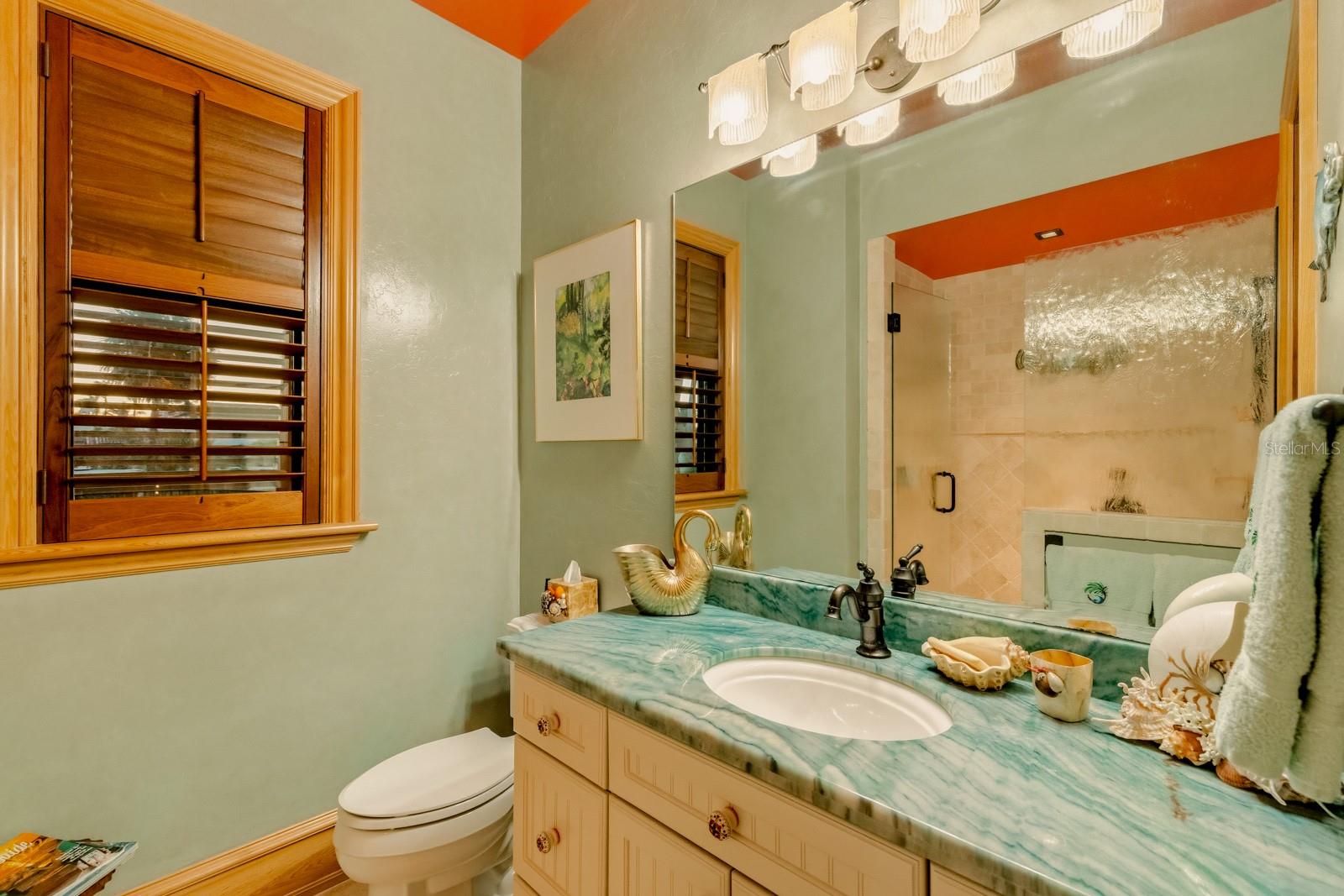 Image 42 of 57 For 1000 Railroad Avenue