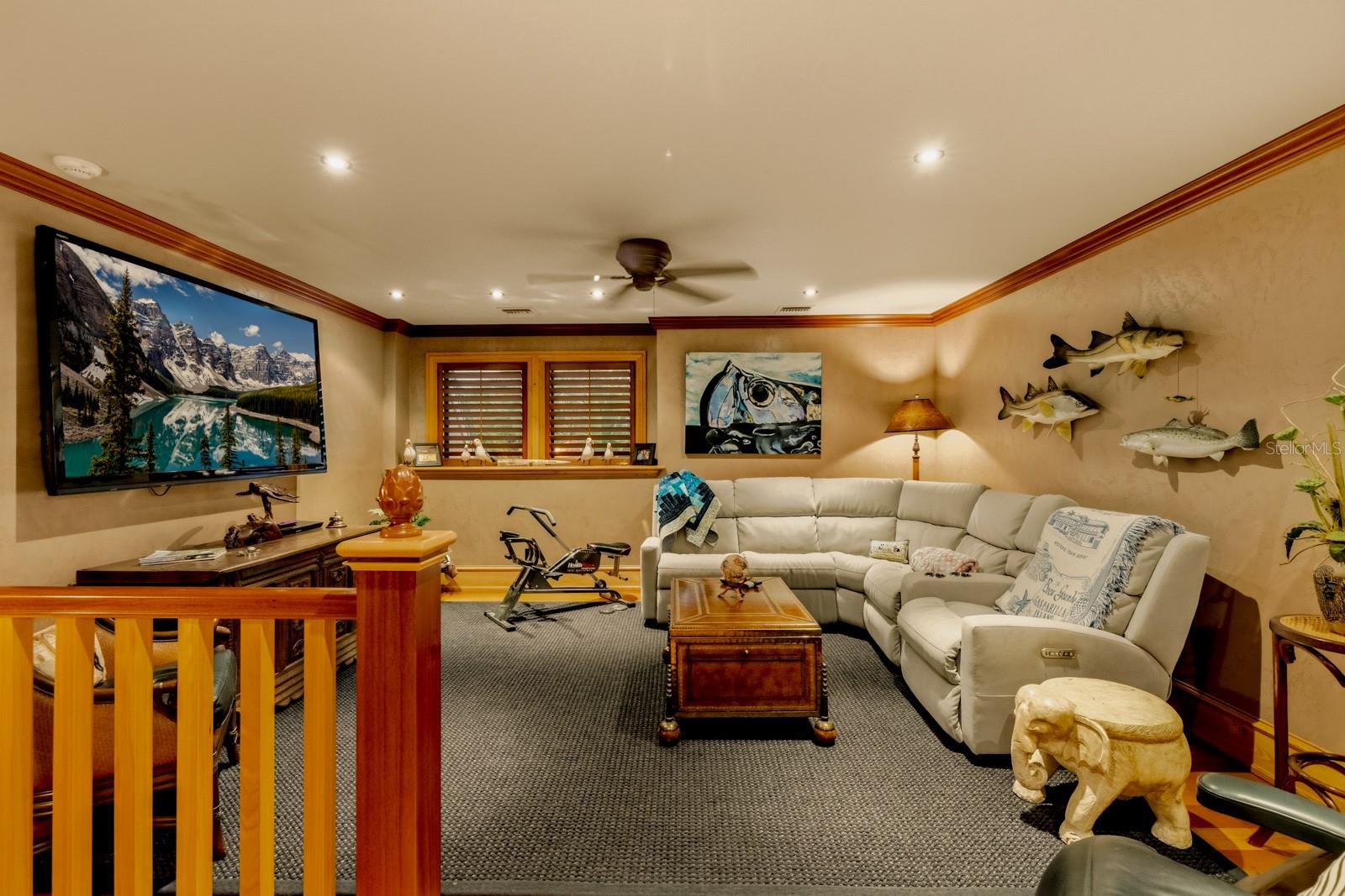 Image 46 of 57 For 1000 Railroad Avenue