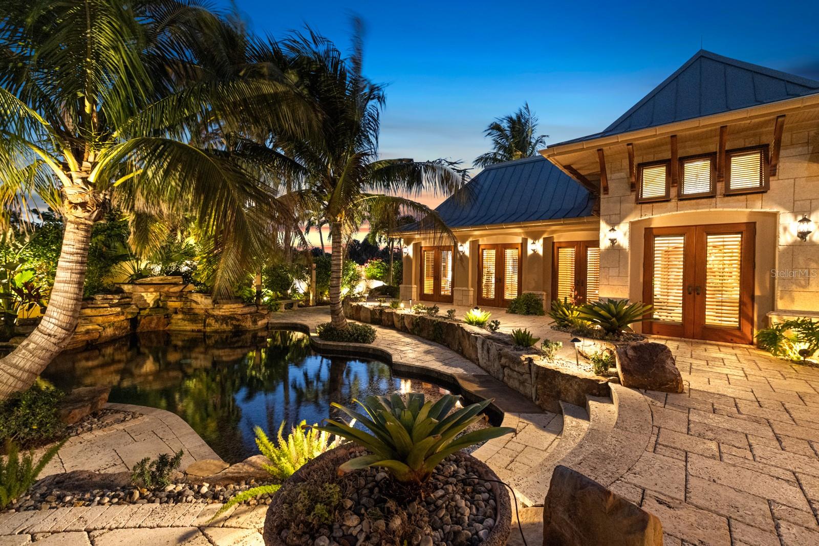 Image 7 of 57 For 1000 Railroad Avenue