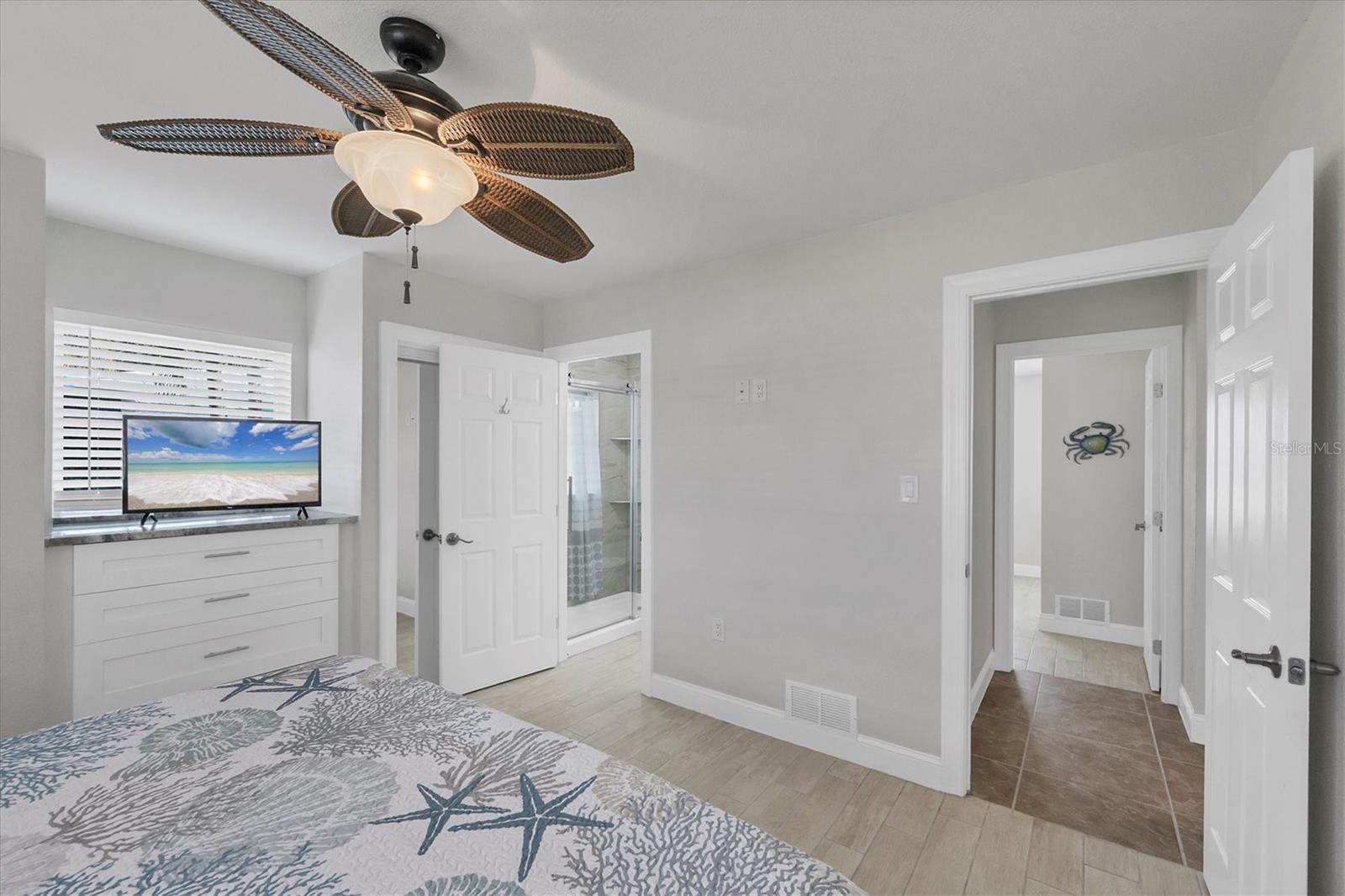 Image 14 of 43 For 1920 Illinois Avenue