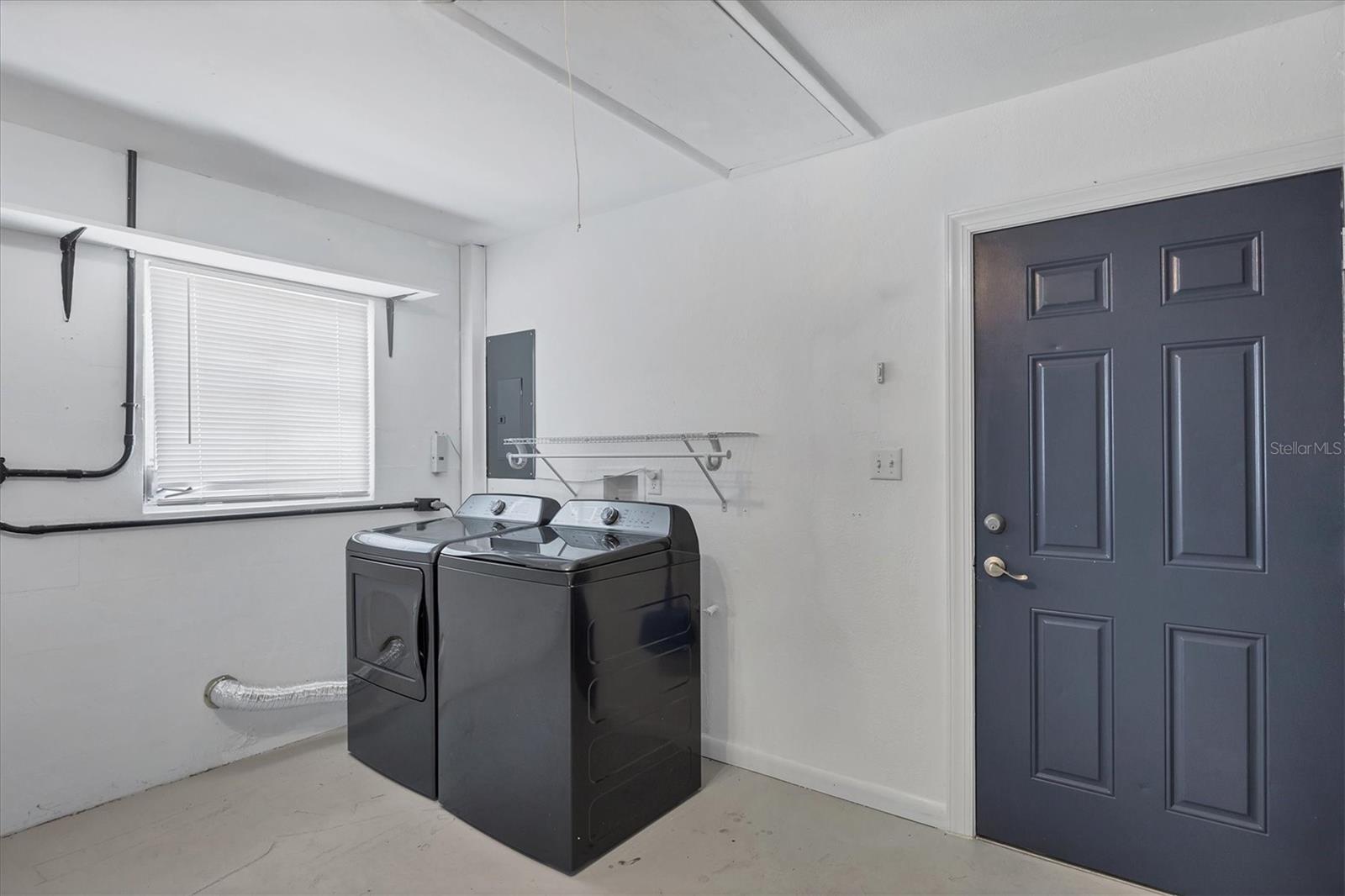 Image 19 of 43 For 1920 Illinois Avenue