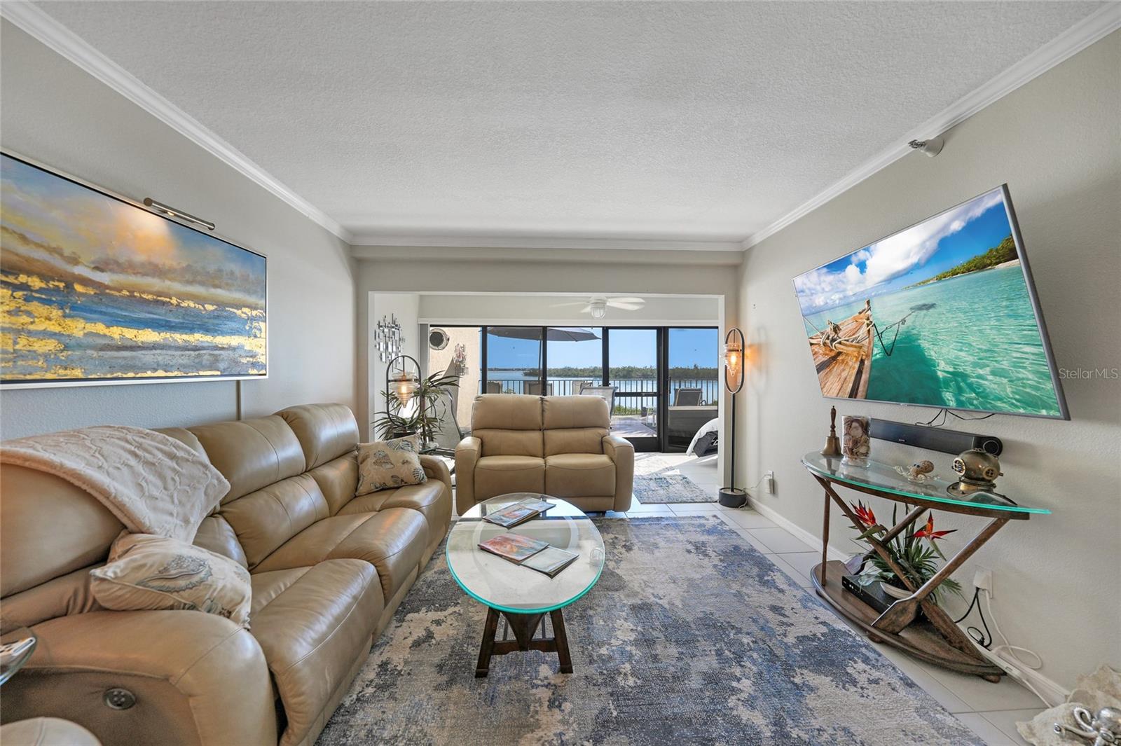 Image 16 of 53 For 1701 Beach Road 202