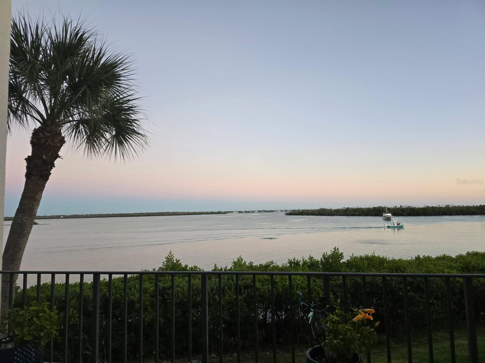 Image 37 of 53 For 1701 Beach Road 202