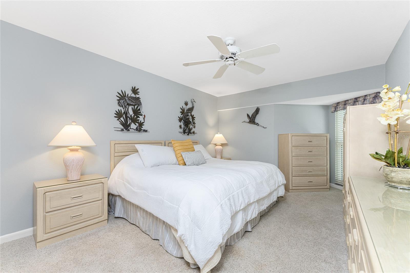 Image 30 of 63 For 1401 Beach Road 303