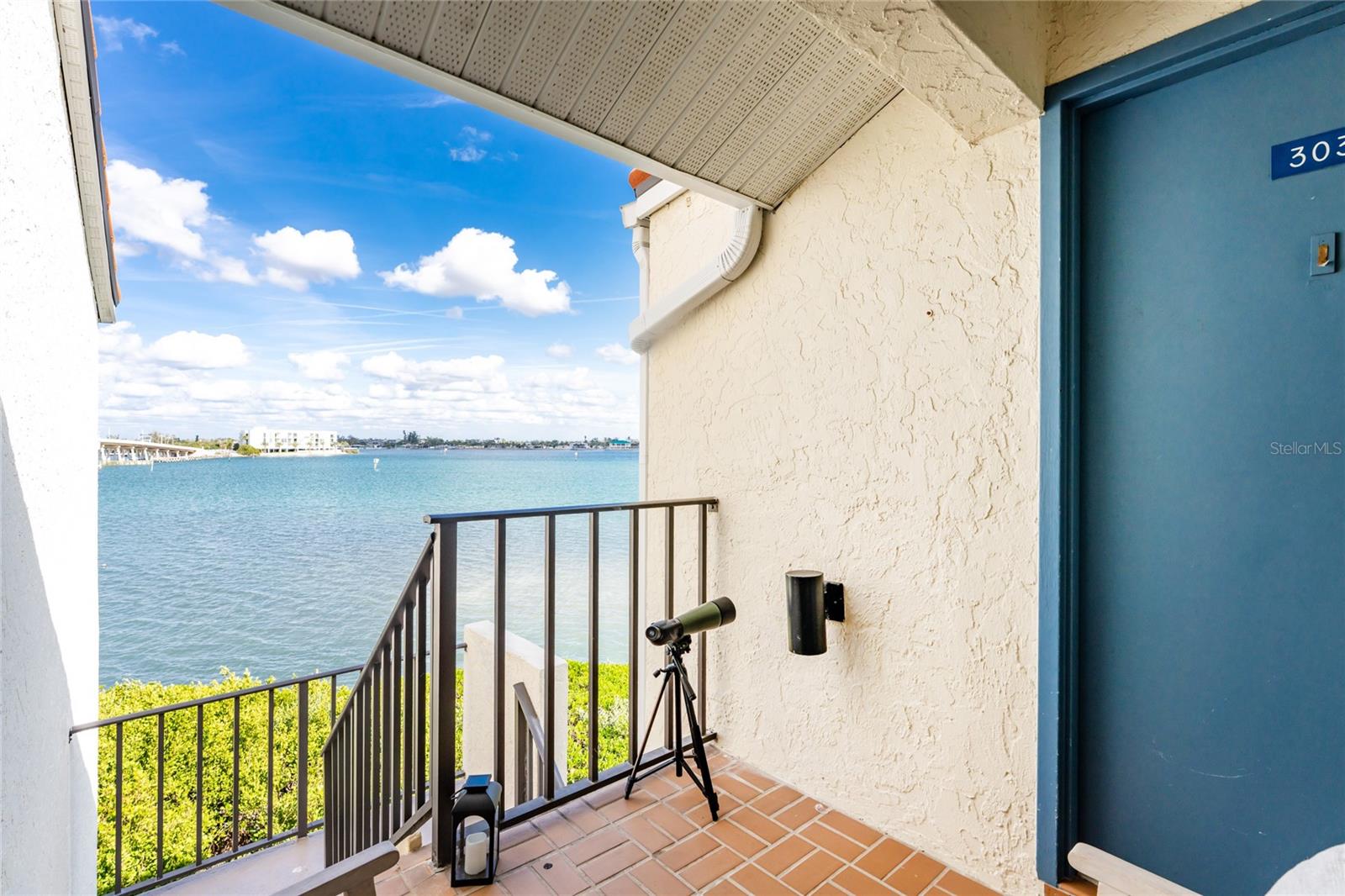 Image 4 of 63 For 1401 Beach Road 303