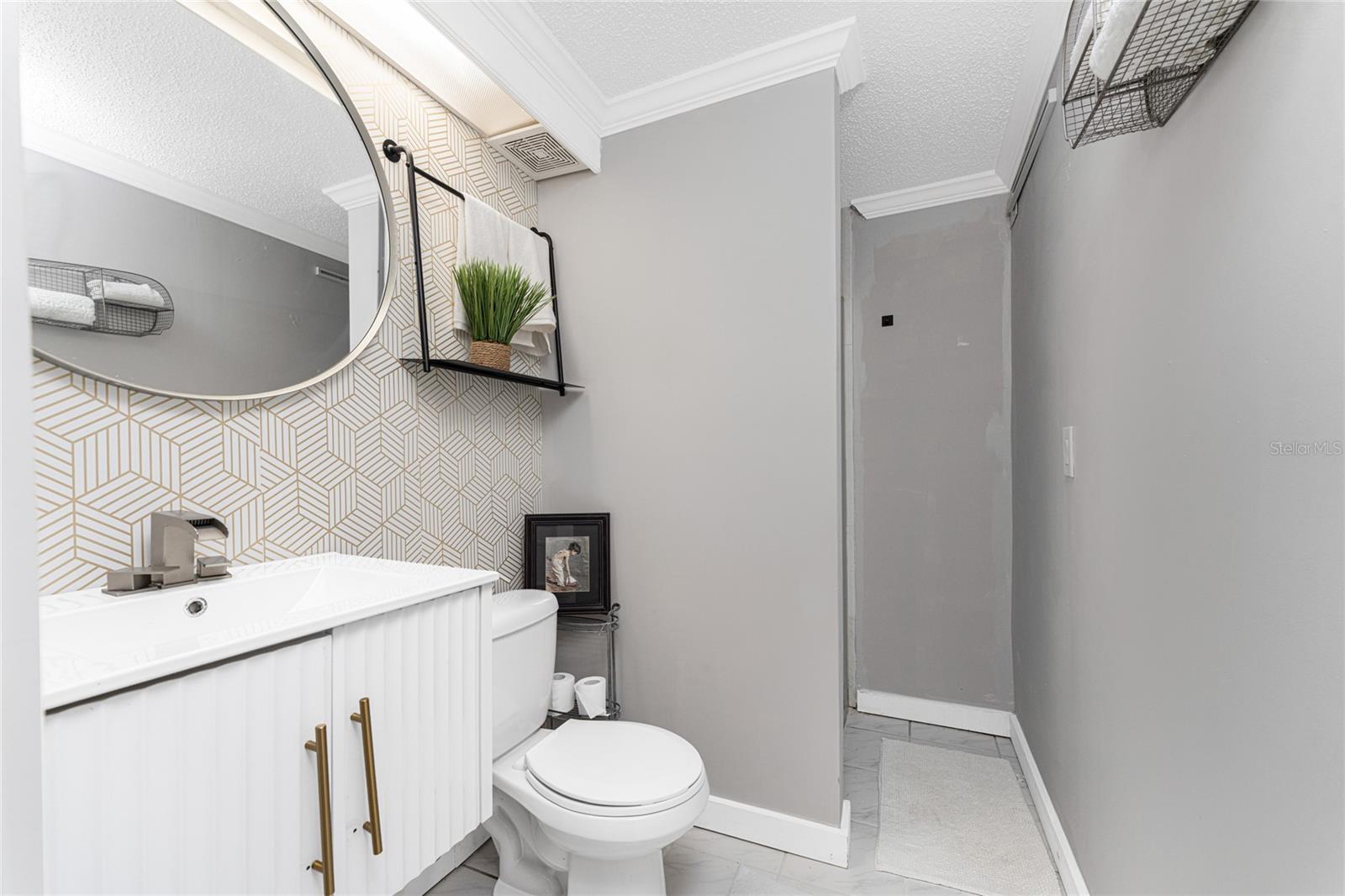 Image 40 of 63 For 1401 Beach Road 303