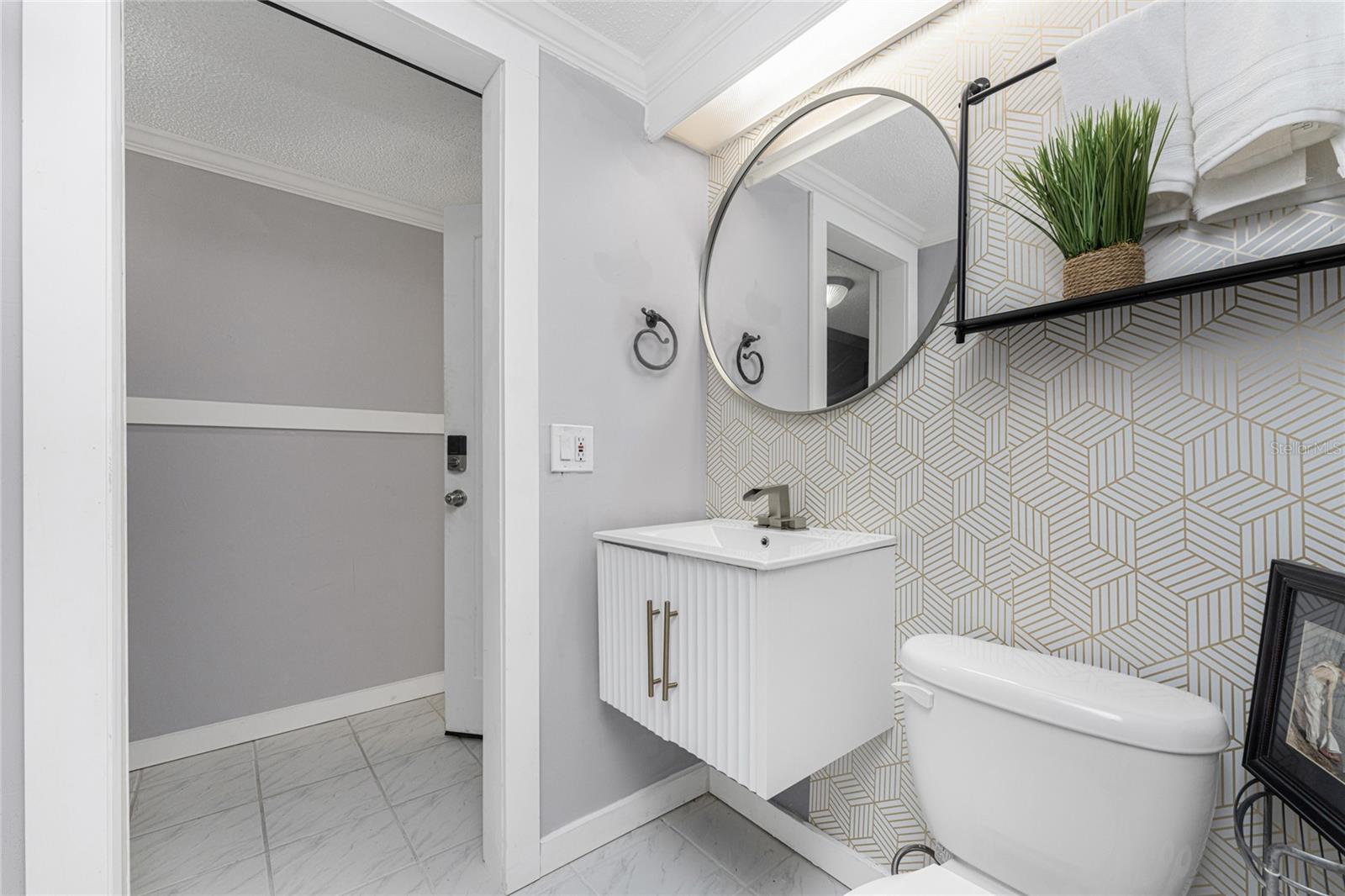 Image 41 of 63 For 1401 Beach Road 303