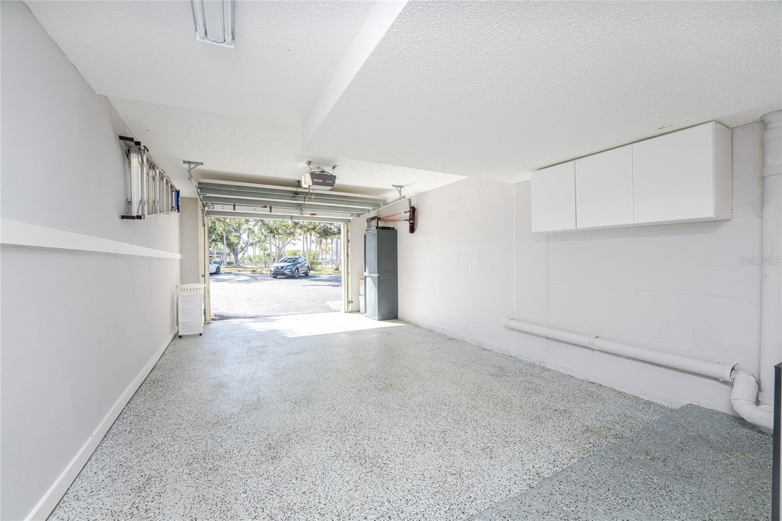 Image 45 of 63 For 1401 Beach Road 303