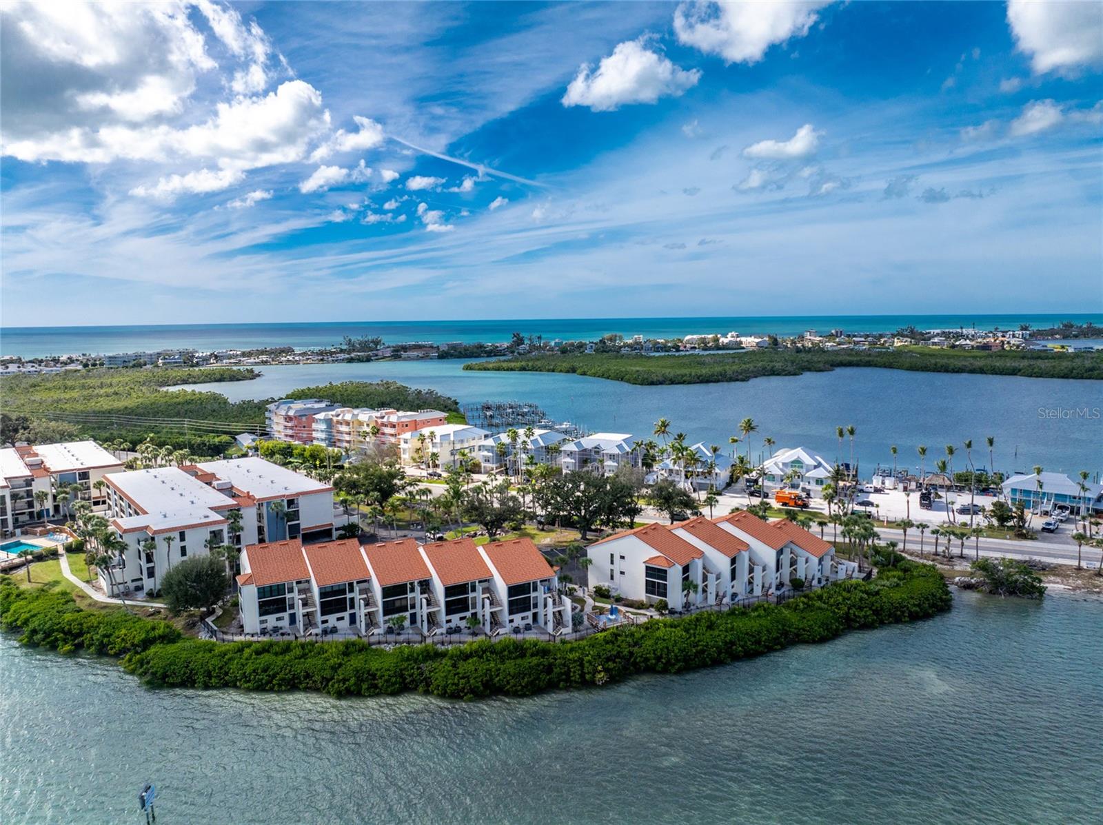 Image 55 of 63 For 1401 Beach Road 303