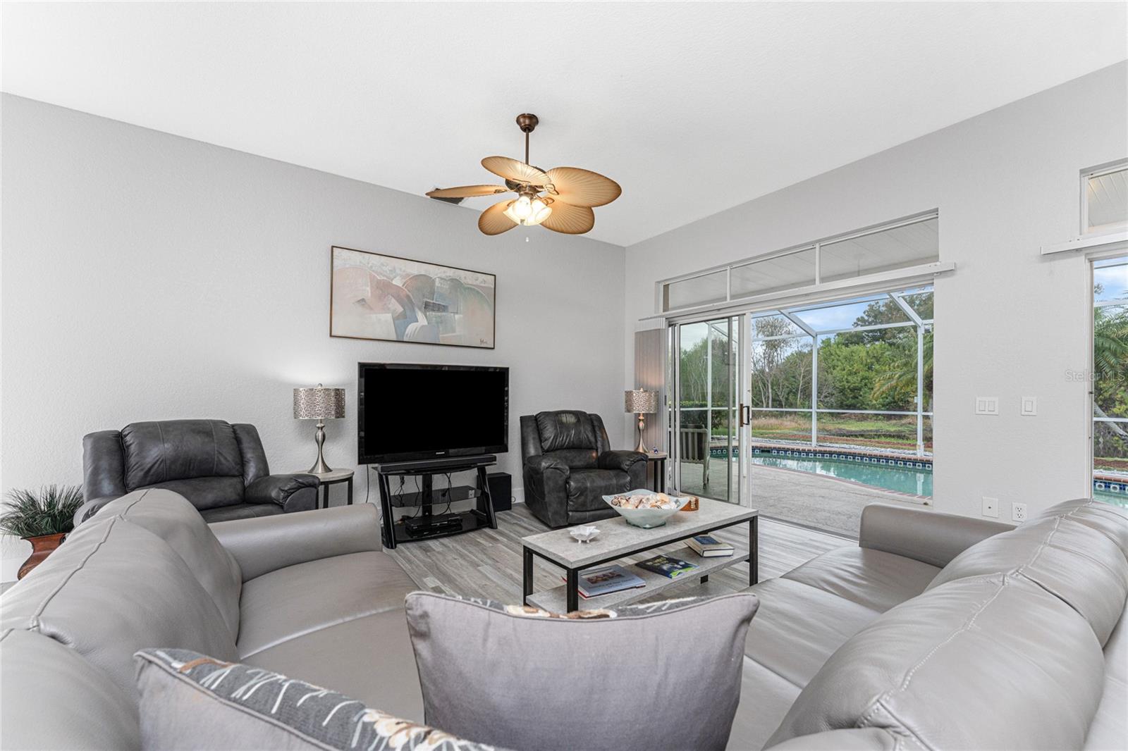 Image 13 of 69 For 8358 Pondview Lane