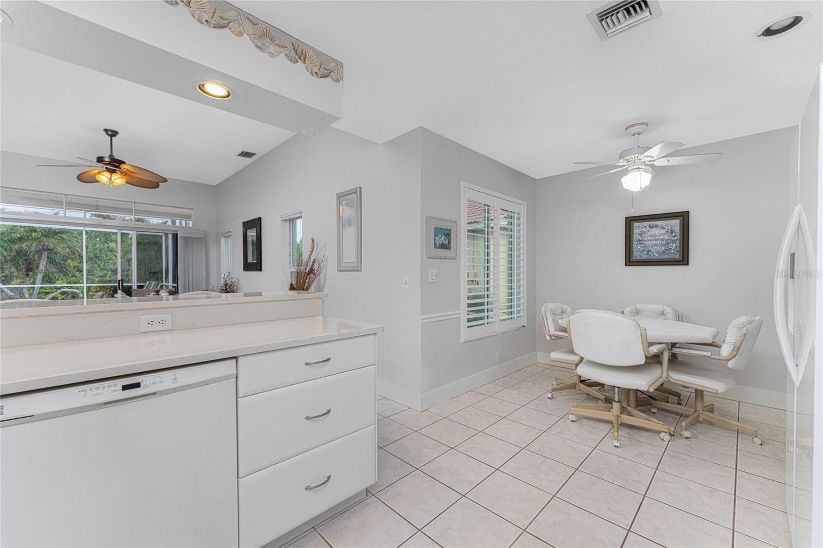 Image 22 of 69 For 8358 Pondview Lane