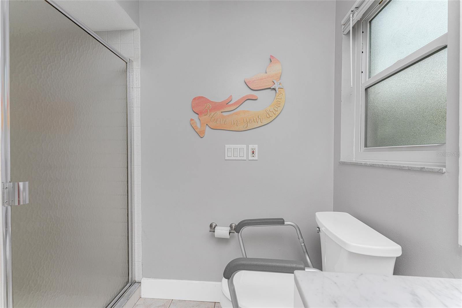 Image 30 of 69 For 8358 Pondview Lane