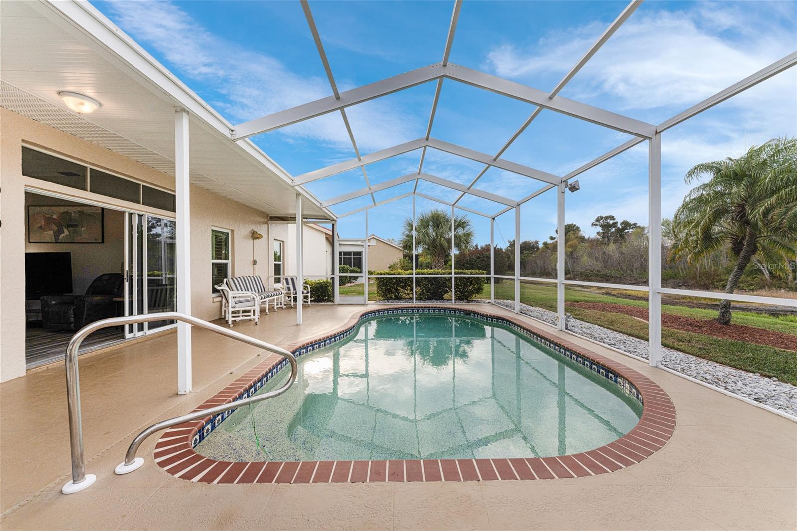 Image 40 of 69 For 8358 Pondview Lane