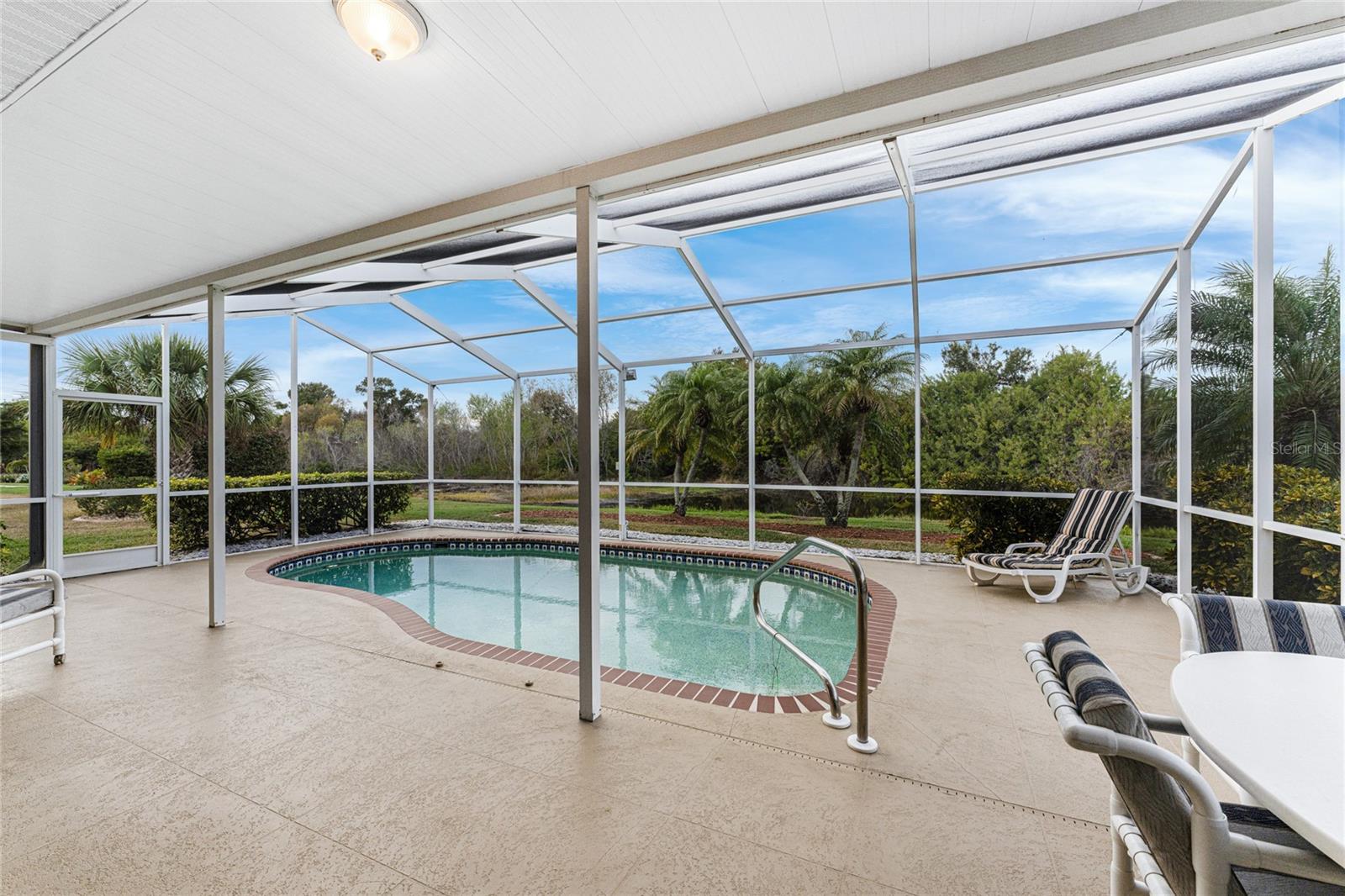 Image 42 of 69 For 8358 Pondview Lane