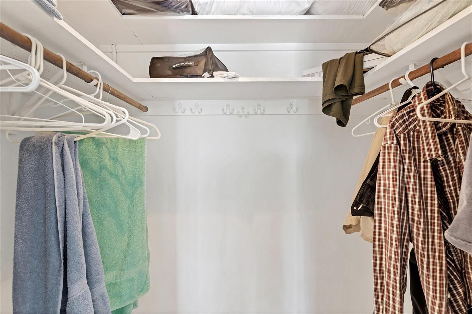 Image 27 of 51 For 500 Green Dolphin Drive S