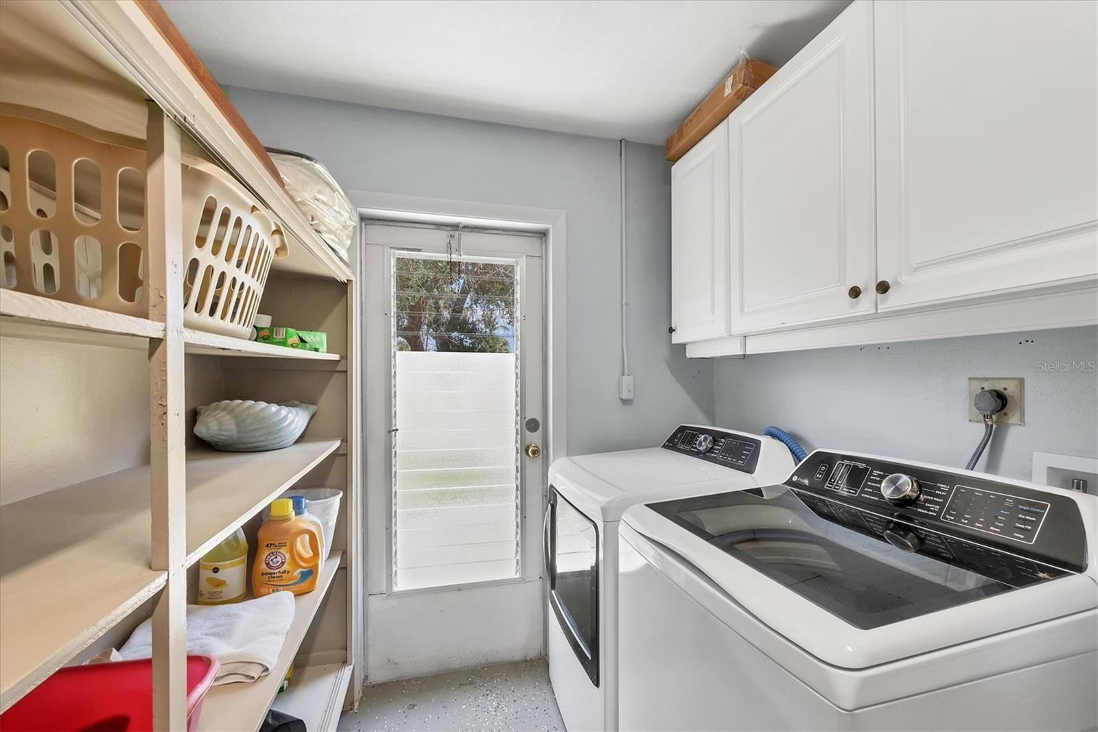 Image 38 of 51 For 500 Green Dolphin Drive S