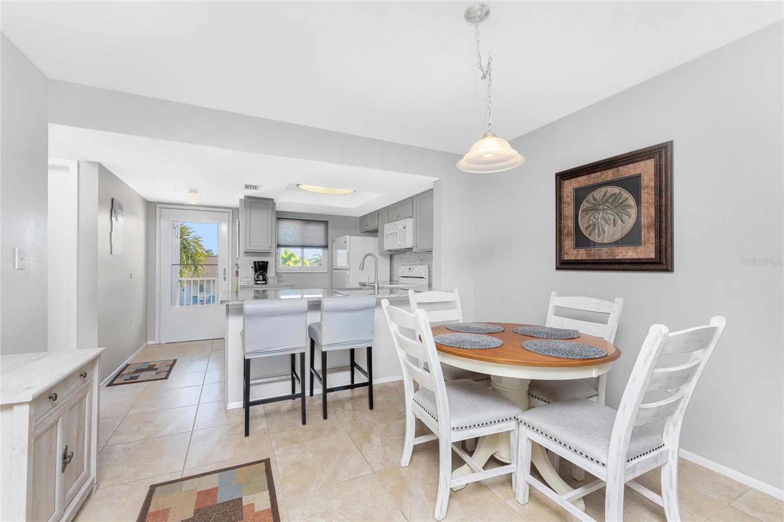 Image 11 of 44 For 25275 Rampart Boulevard 208