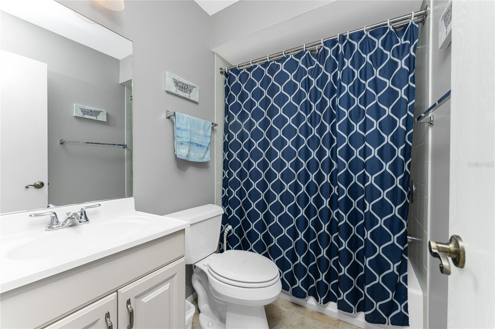 Image 19 of 44 For 25275 Rampart Boulevard 208