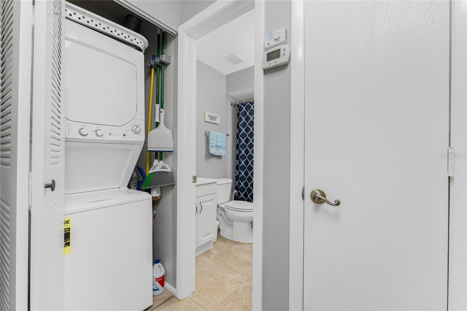 Image 21 of 44 For 25275 Rampart Boulevard 208