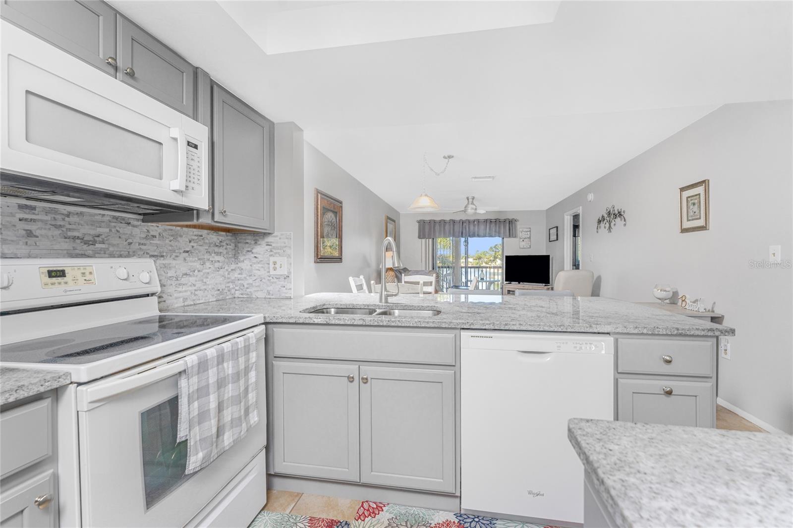 Image 9 of 44 For 25275 Rampart Boulevard 208